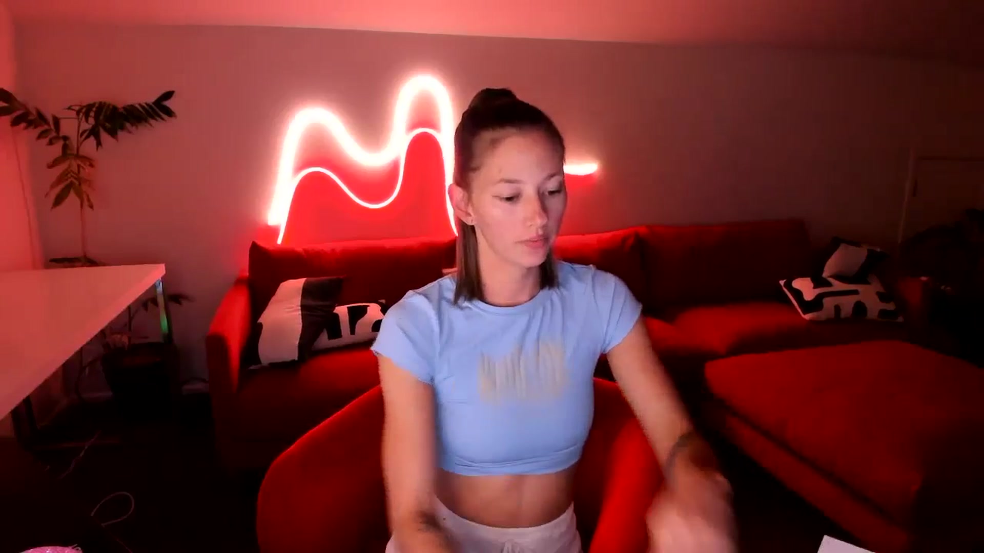 Gallery image thumbnail from Alice_NZ's myfreecams stream on, 11/11/2024, 09:08 image 19 of 20