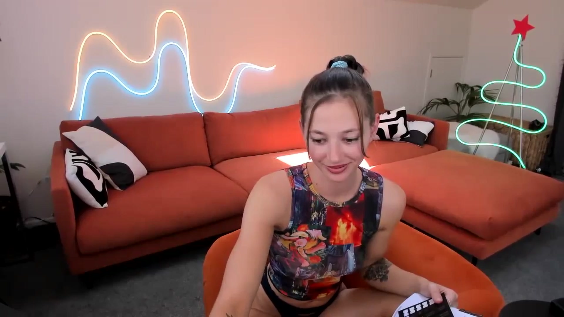 Gallery image thumbnail from Alice_NZ's myfreecams stream on, 11/29/2024, 02:53 image 6 of 20