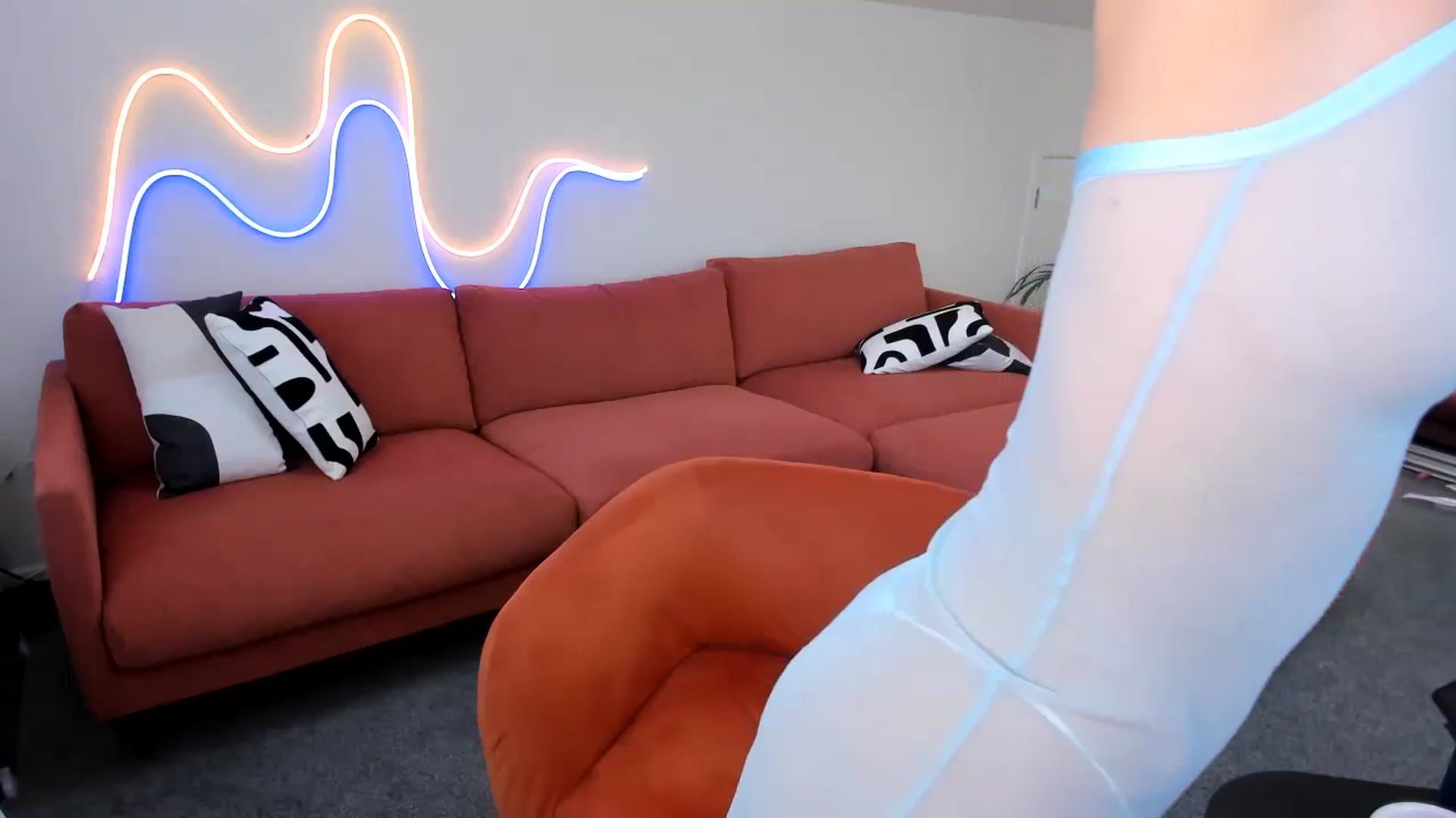 Gallery image thumbnail from Alice_NZ's myfreecams stream on, 01/04/2025, 06:37 image 2 of 20