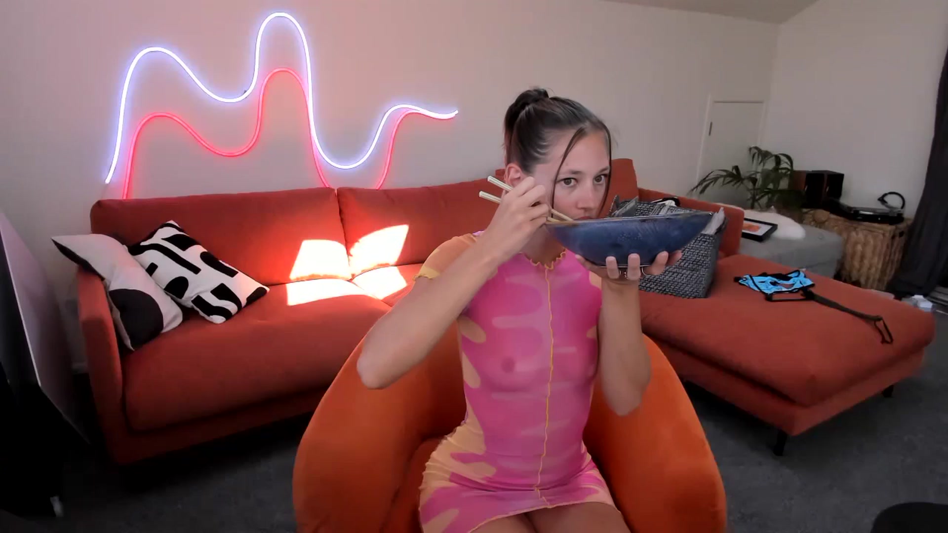 Gallery image thumbnail from Alice_NZ's myfreecams stream on, 01/13/2025, 02:56 image 11 of 20