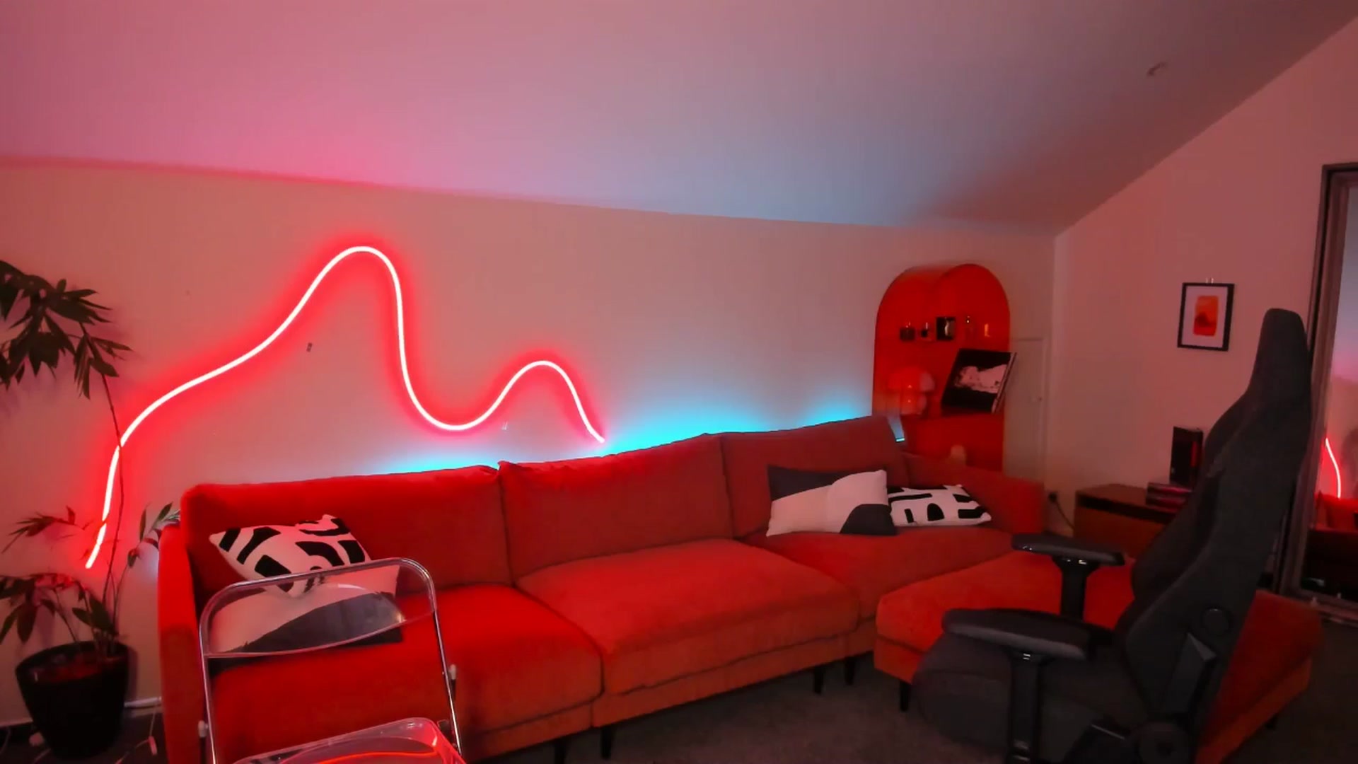 Gallery image thumbnail from Alice_NZ's myfreecams stream on, 08/07/2025, 05:53 image 19 of 20