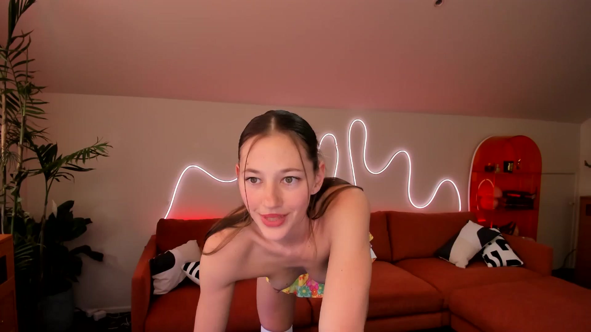 Gallery image thumbnail from Alice_NZ's myfreecams stream on, 09/26/2025, 08:48 image 5 of 20
