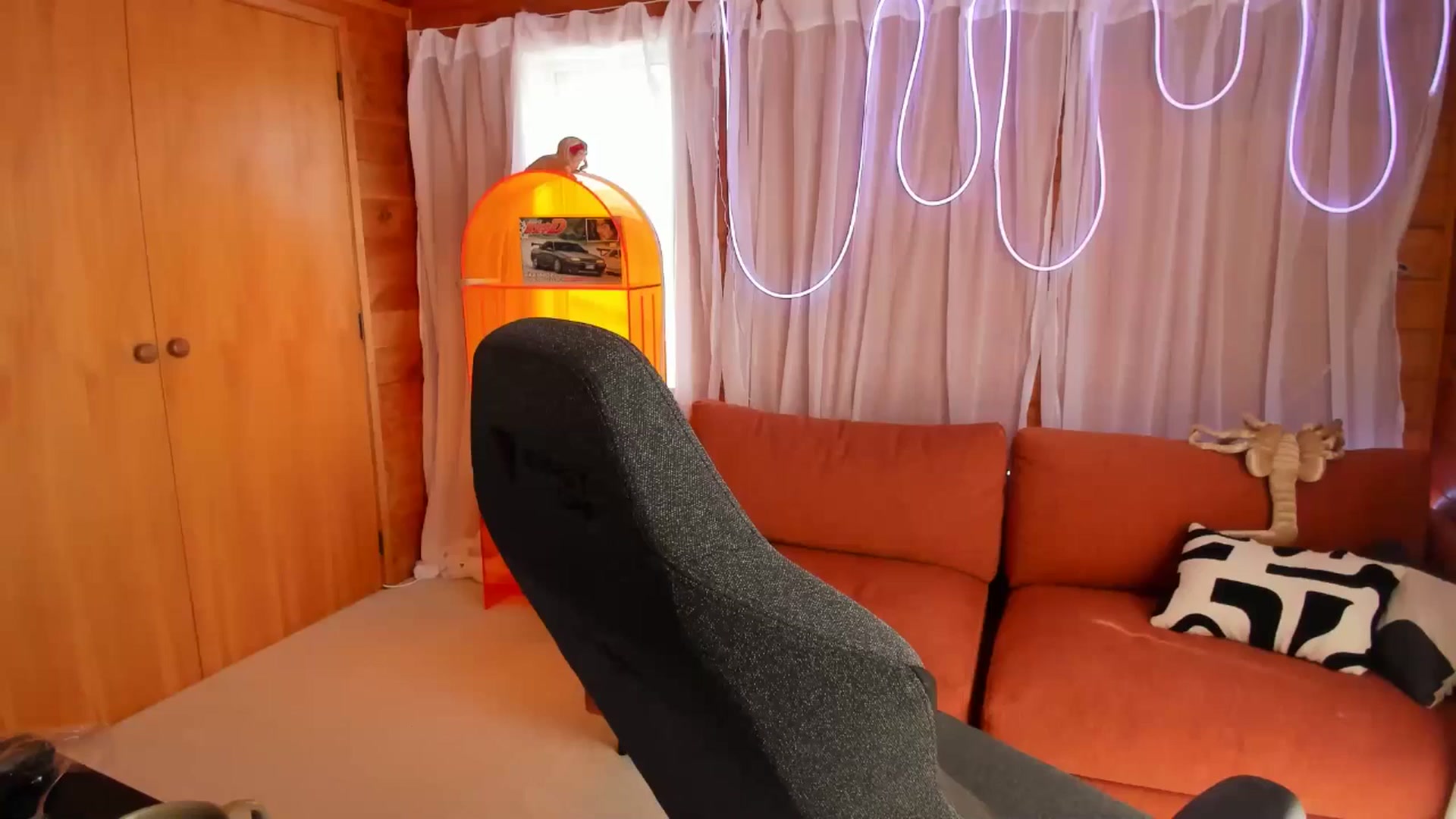 Gallery image thumbnail from Alice_NZ's myfreecams stream on, 10/15/2025, 03:33 image 5 of 20