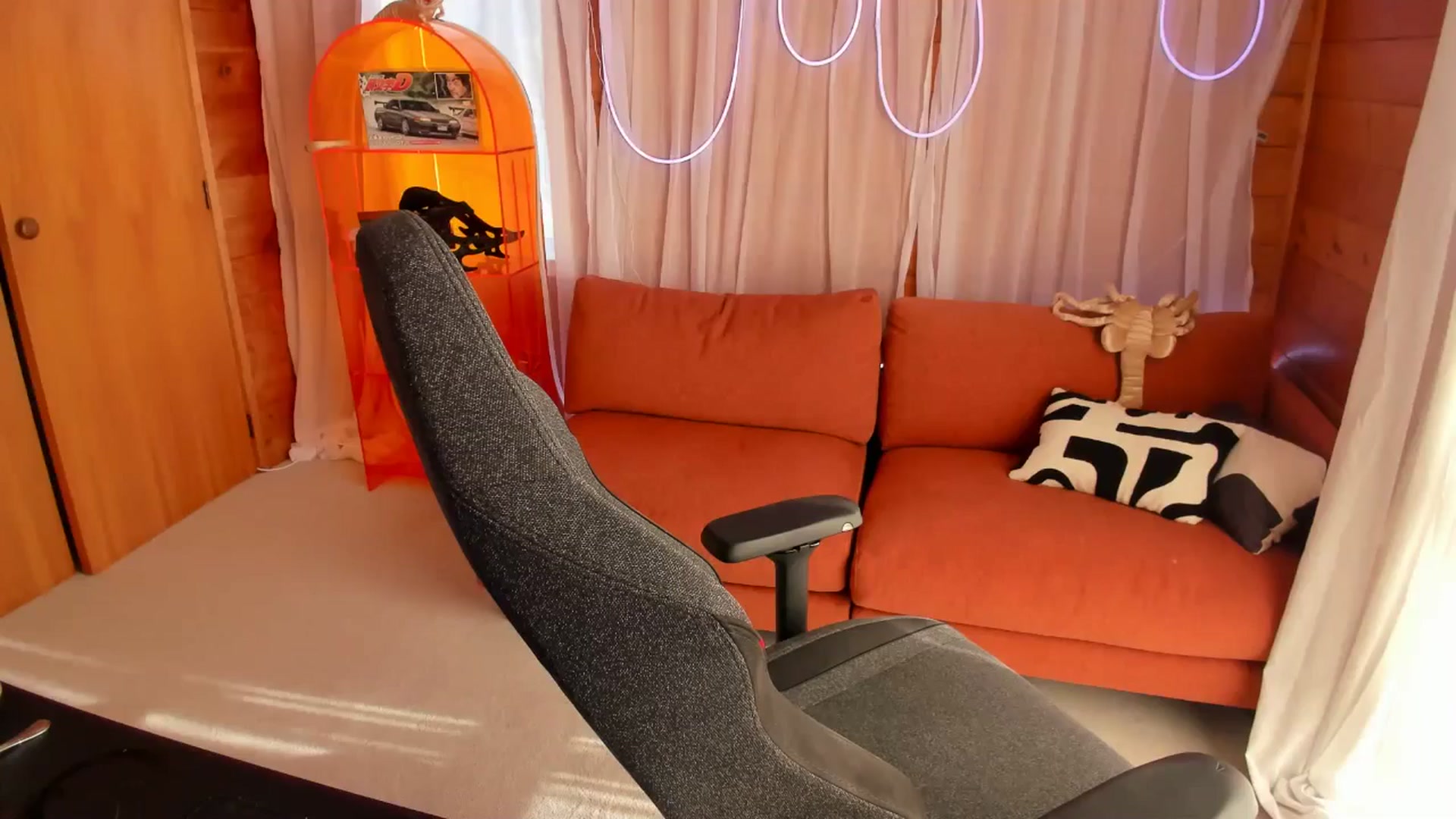 Gallery image thumbnail from Alice_NZ's myfreecams stream on, 10/18/2025, 06:48 image 4 of 20