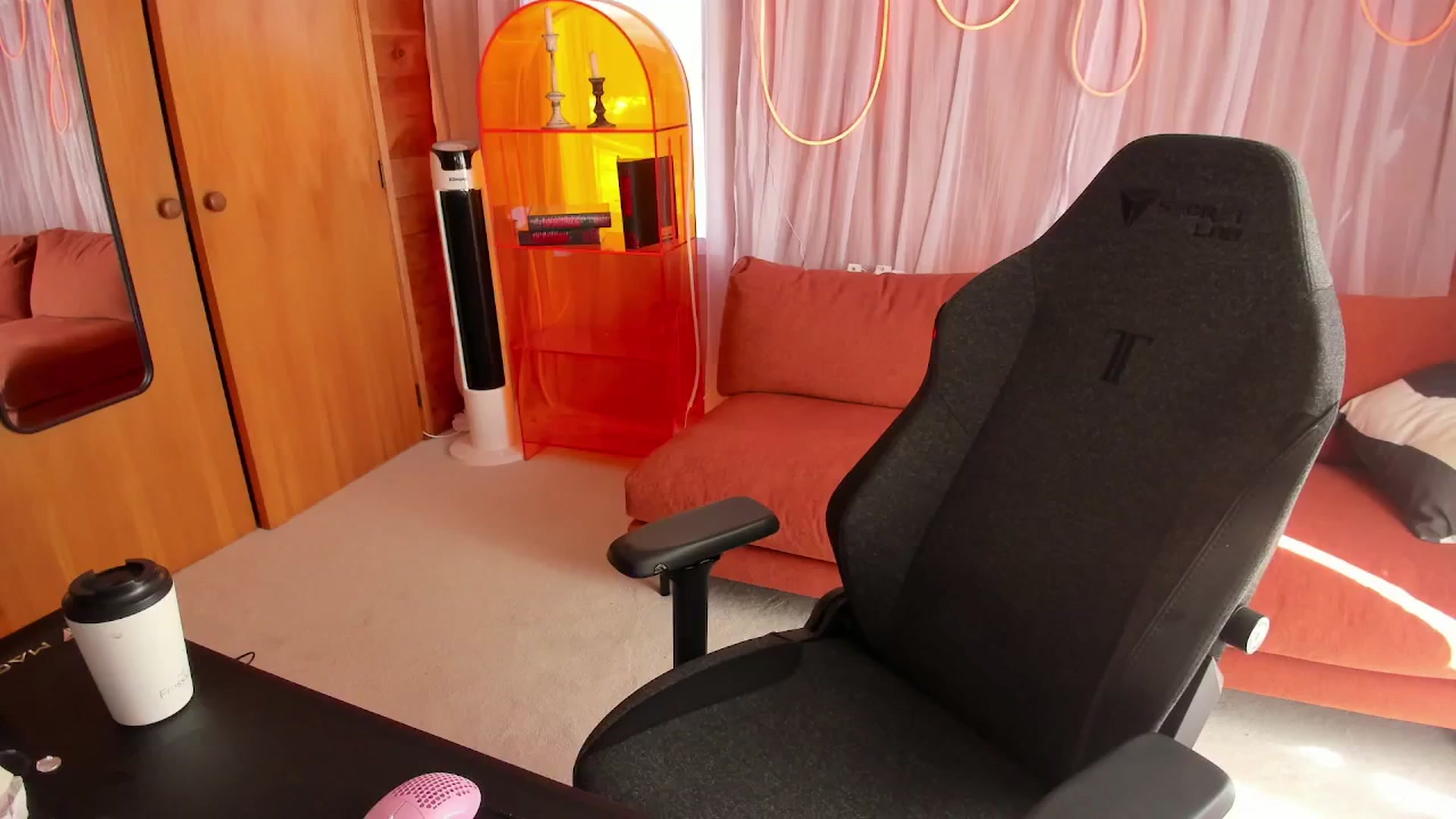 Gallery image thumbnail from Alice_NZ's myfreecams stream on, 11/06/2025, 04:27 image 9 of 20