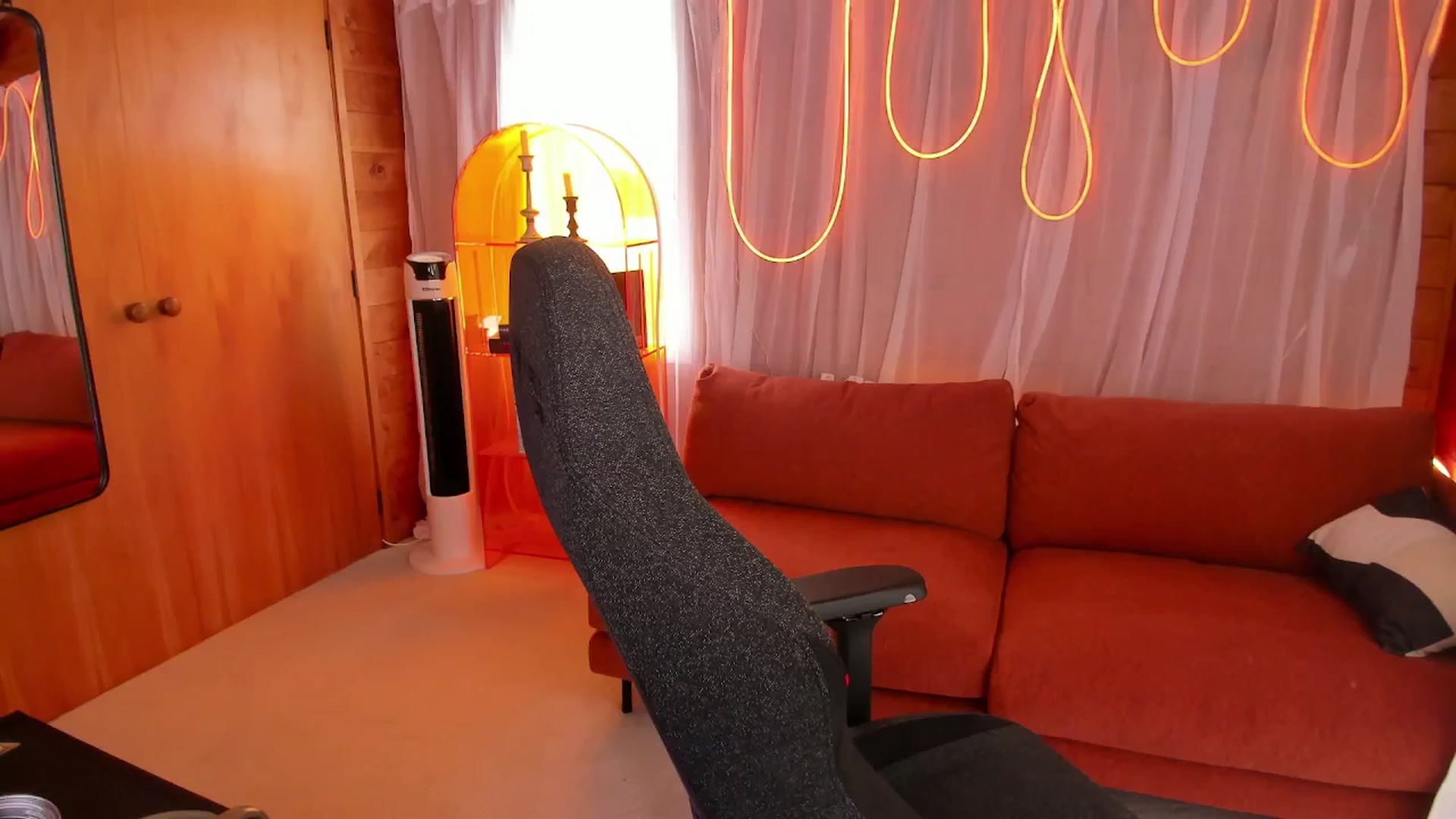 Gallery image thumbnail from Alice_NZ's myfreecams stream on, 11/10/2025, 01:03 image 11 of 20