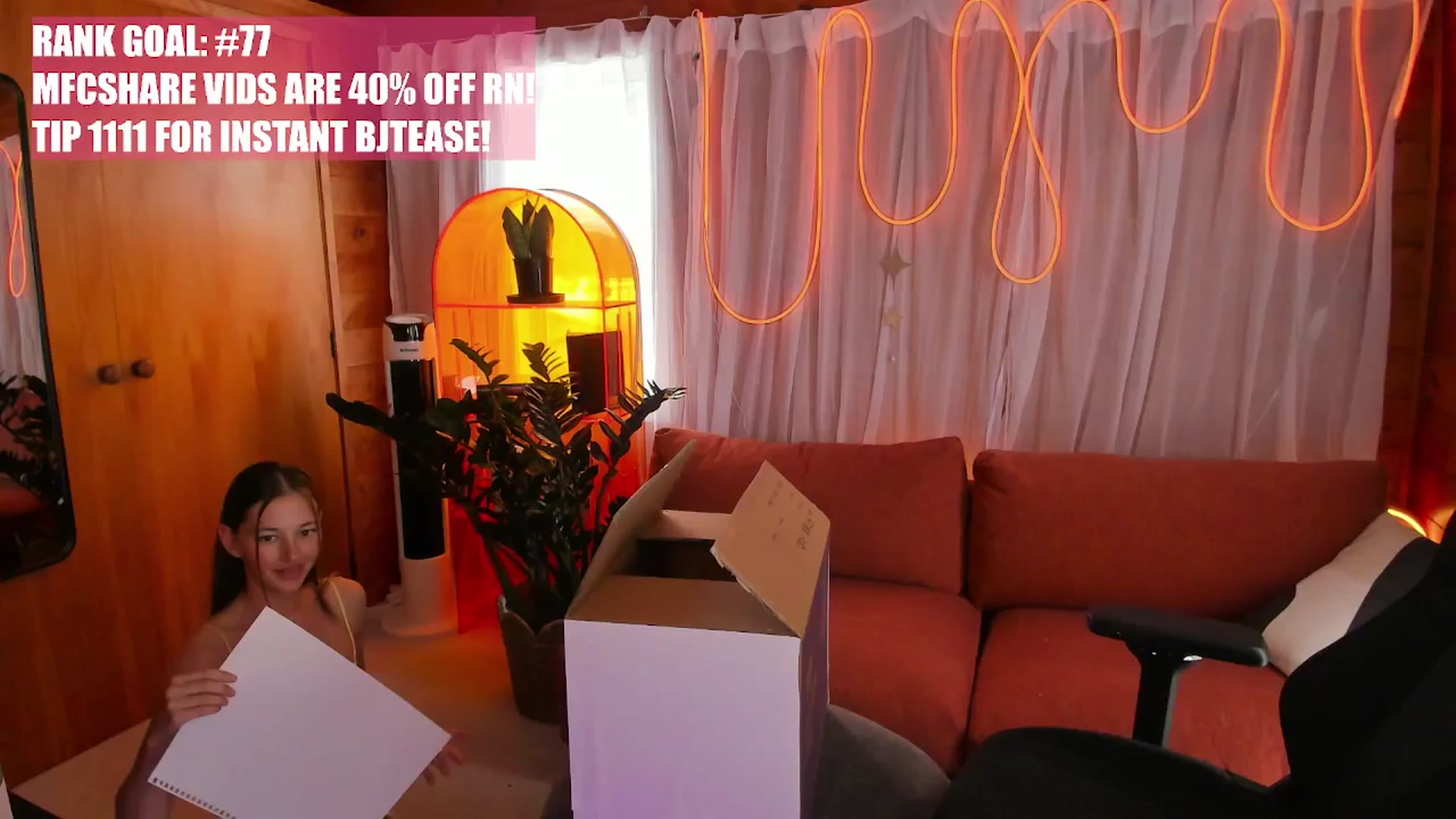 Gallery image thumbnail from Alice_NZ's myfreecams stream on, 11/25/2025, 08:21 image 1 of 20