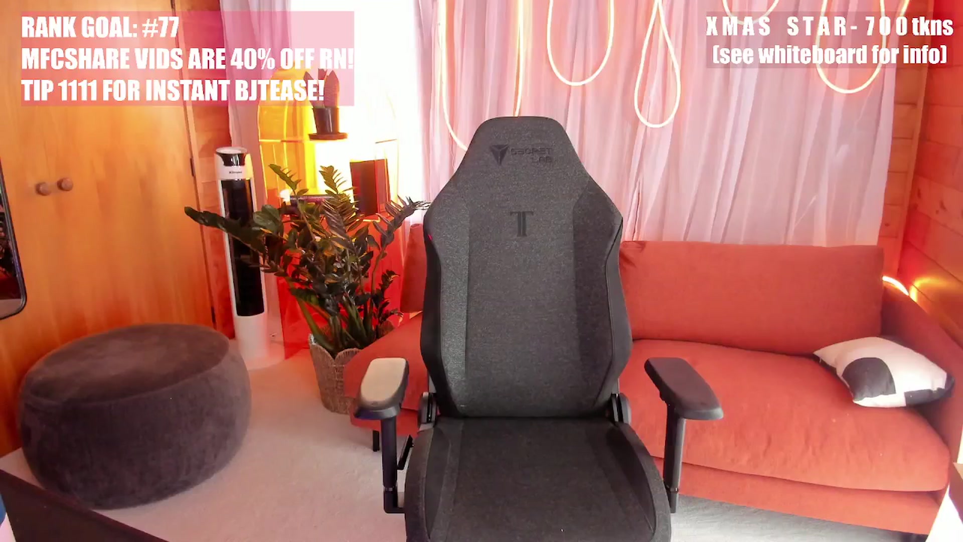 Gallery image thumbnail from Alice_NZ's myfreecams stream on, 12/01/2025, 24:01 image 10 of 20