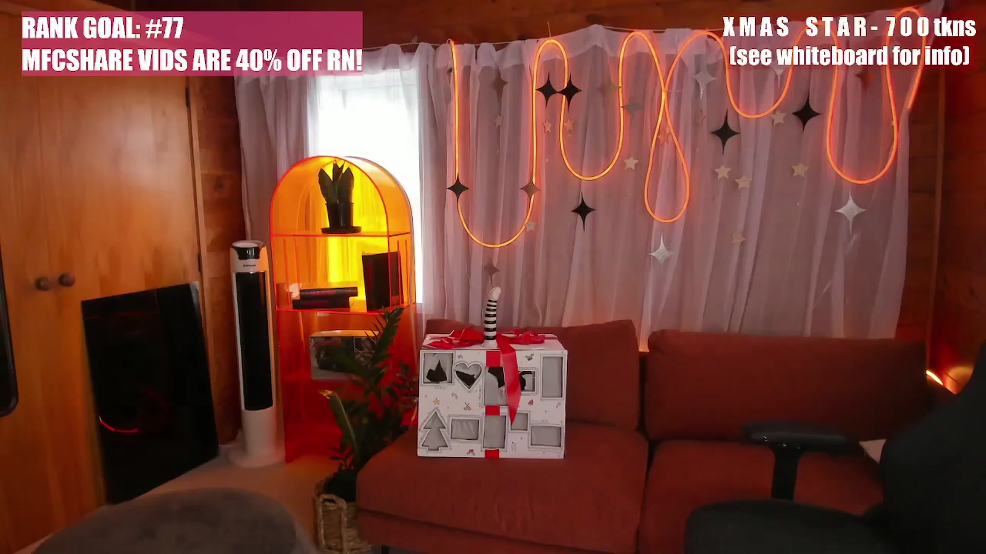 Gallery image thumbnail from Alice_NZ's myfreecams stream on, 12/19/2025, 04:57 image 14 of 20