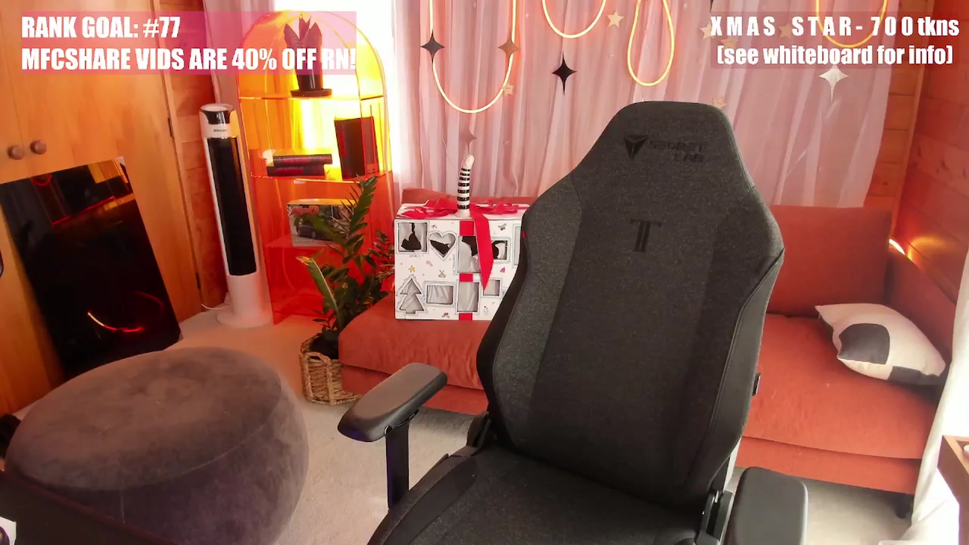 Gallery image thumbnail from Alice_NZ's myfreecams stream on, 12/19/2025, 04:57 image 5 of 20