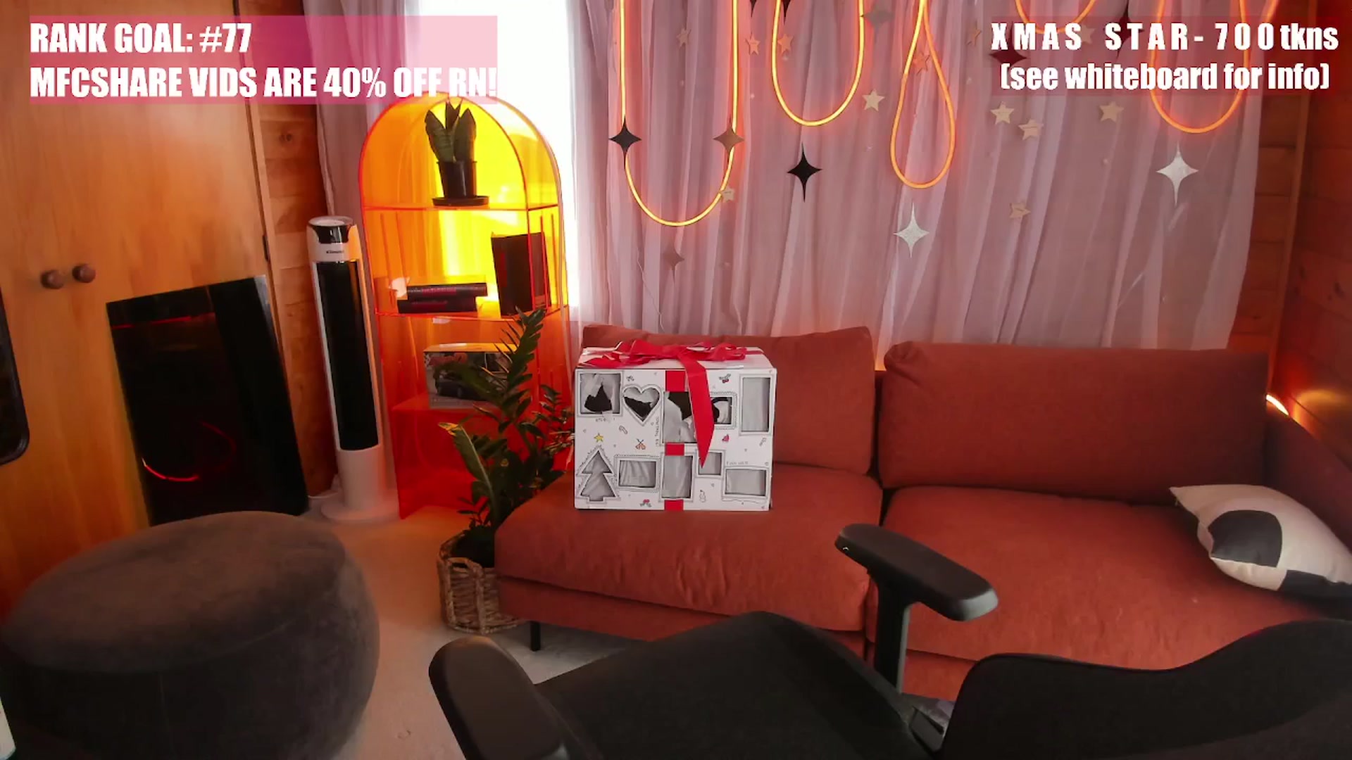 Gallery image thumbnail from Alice_NZ's myfreecams stream on, 12/20/2025, 02:34 image 4 of 20