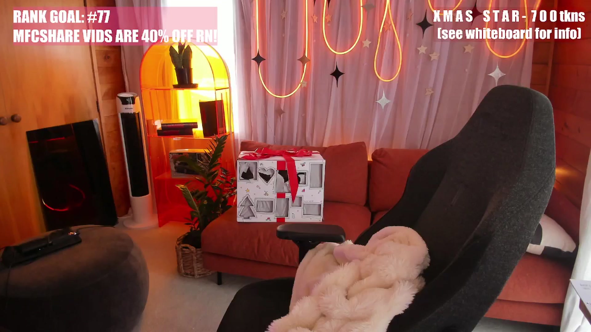 Gallery image thumbnail from Alice_NZ's myfreecams stream on, 12/20/2025, 23:46 image 9 of 20