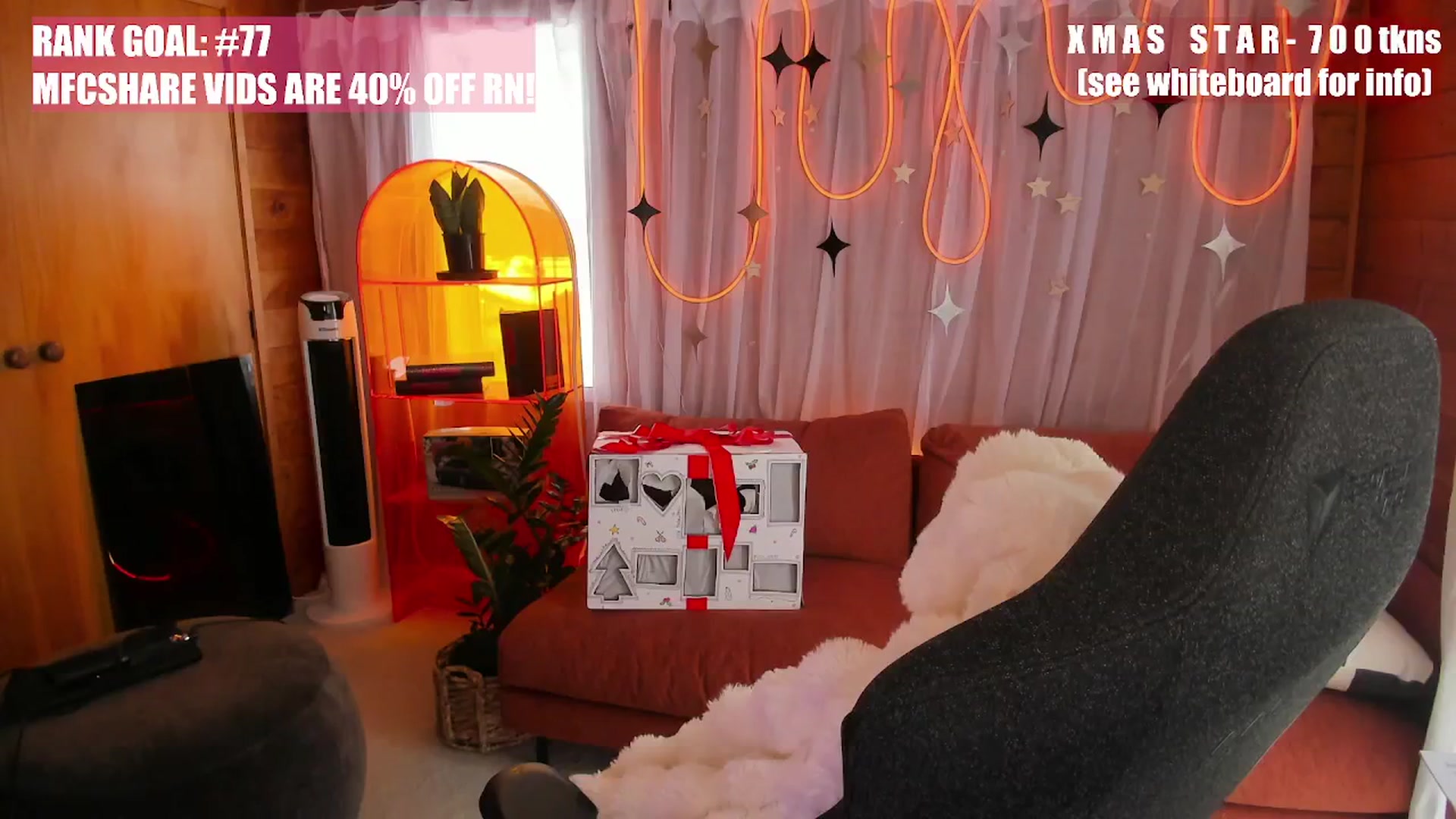 Gallery image thumbnail from Alice_NZ's myfreecams stream on, 12/20/2025, 23:46 image 16 of 20