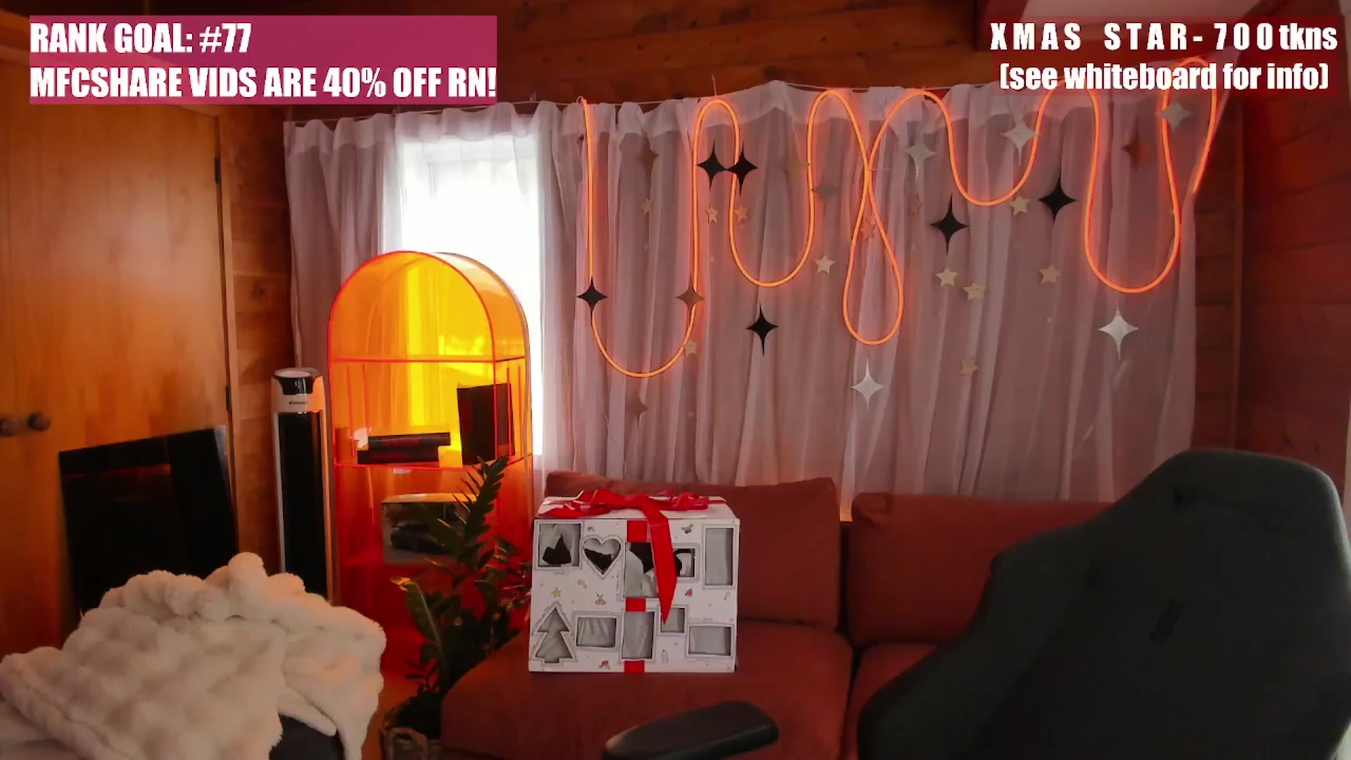 Gallery image thumbnail from Alice_NZ's myfreecams stream on, 12/21/2025, 23:55 image 18 of 20