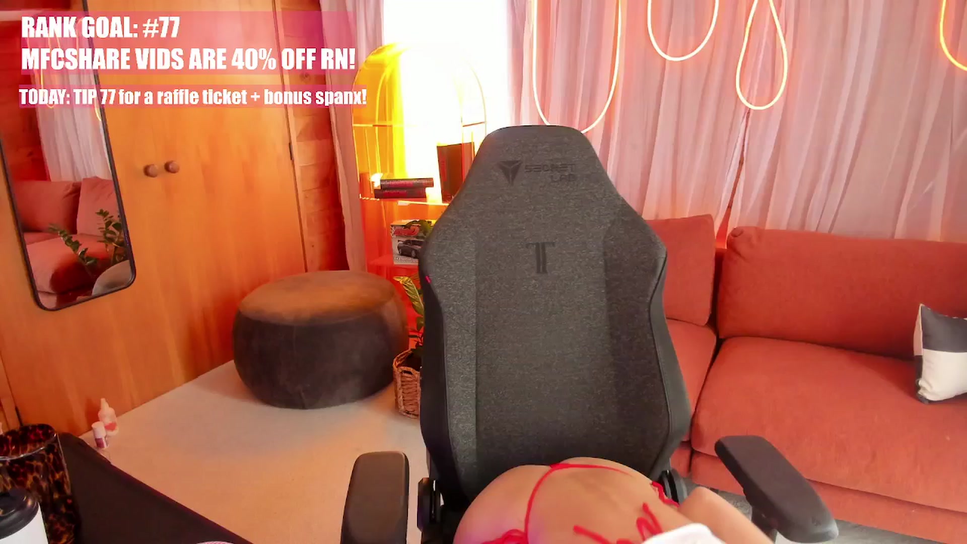 Gallery image thumbnail from Alice_NZ's myfreecams stream on, 12/29/2025, 03:03 image 1 of 20