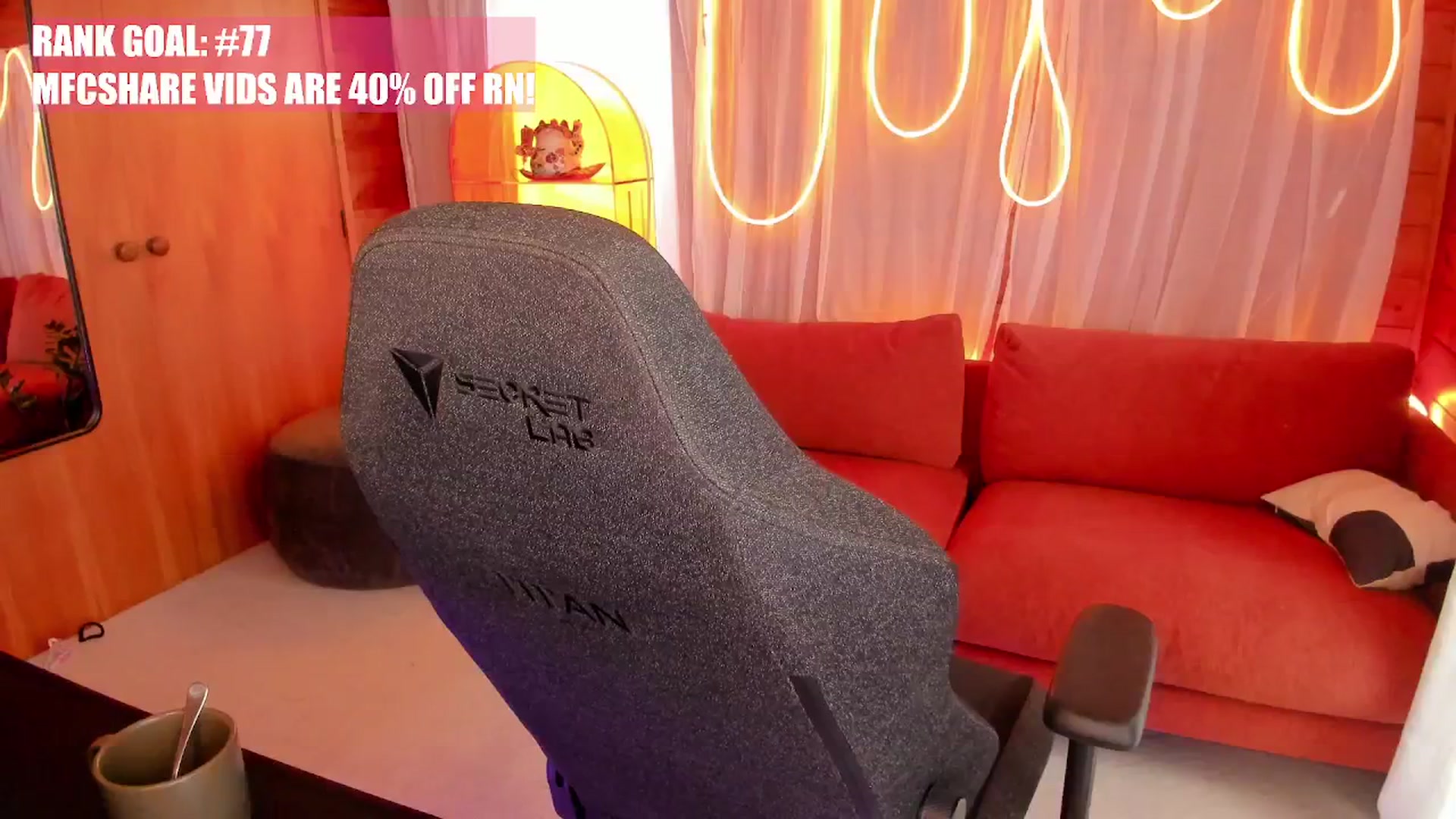 Gallery image thumbnail from Alice_NZ's myfreecams stream on, 01/14/2026, 07:51 image 6 of 20