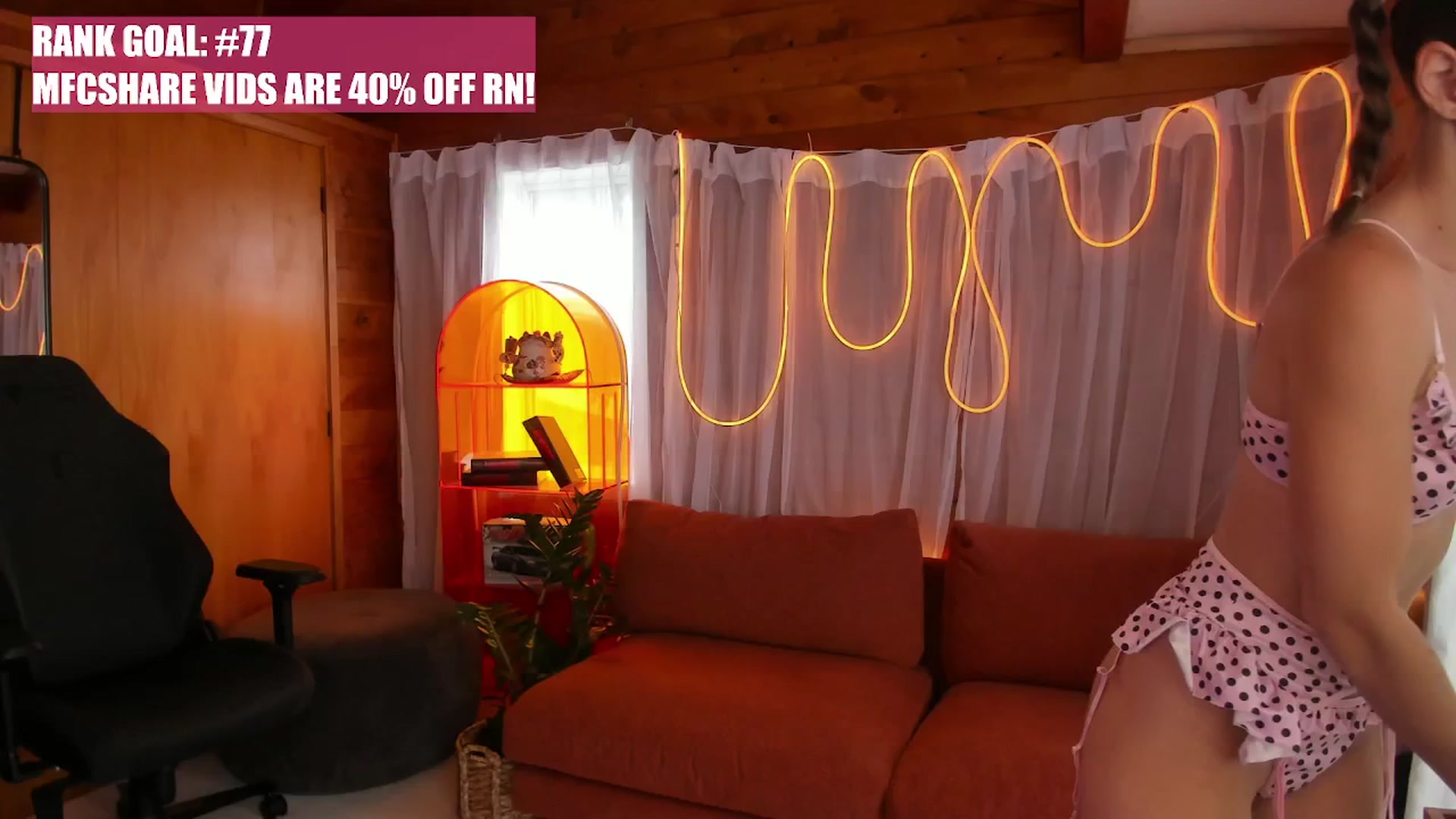 Gallery image thumbnail from Alice_NZ's myfreecams stream on, 01/16/2026, 02:08 image 10 of 20
