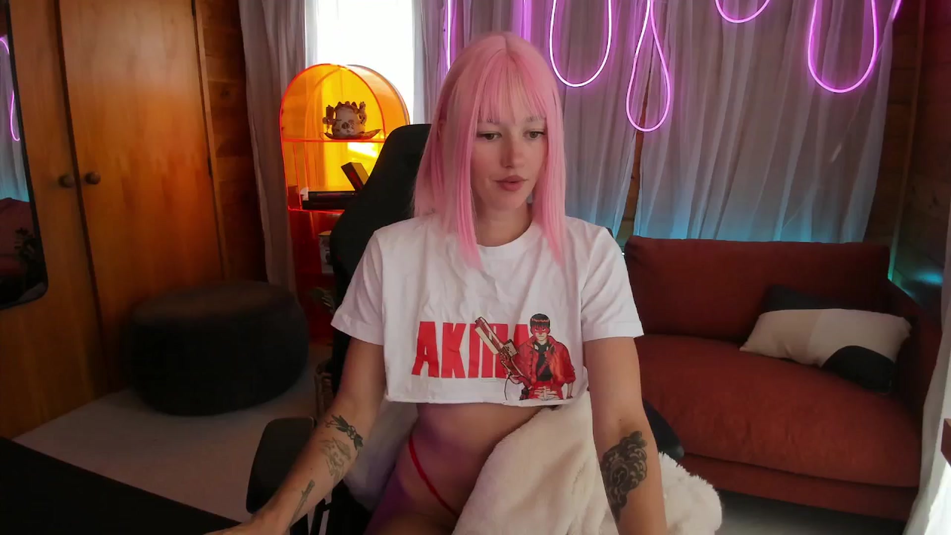 Gallery image thumbnail from Alice_NZ's myfreecams stream on, 01/25/2026, 24:12 image 4 of 20