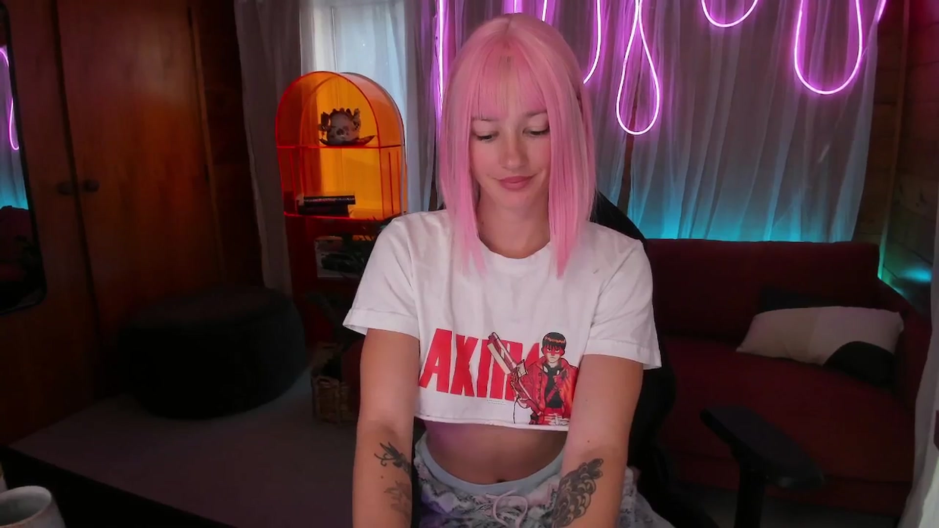 Gallery image thumbnail from Alice_NZ's myfreecams stream on, 01/25/2026, 07:38 image 14 of 20