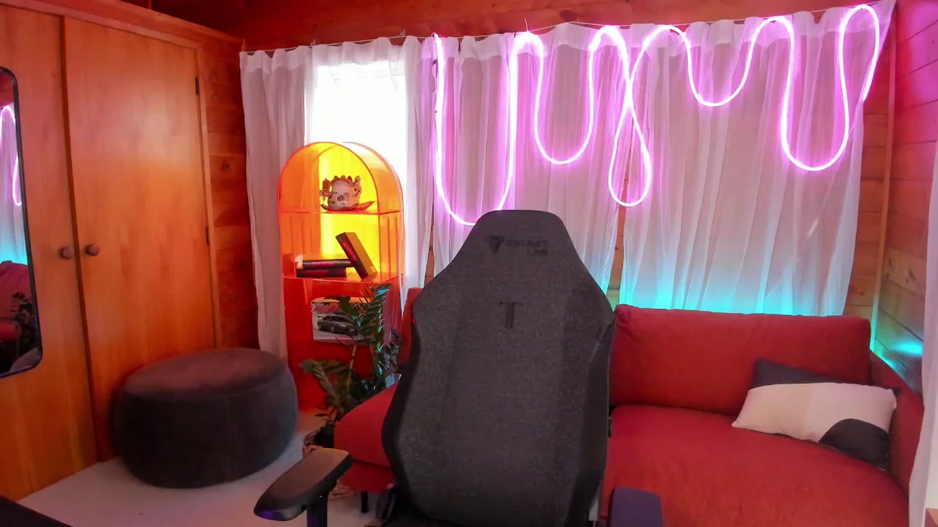 Gallery image thumbnail from Alice_NZ's myfreecams stream on, 01/25/2026, 07:38 image 8 of 20