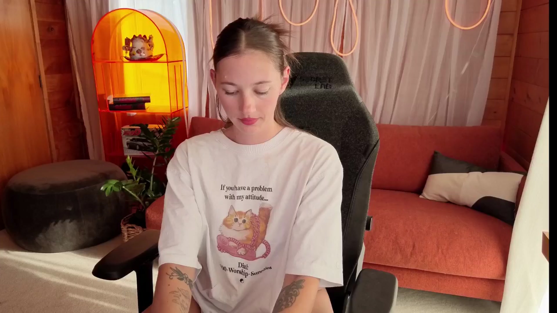 Gallery image thumbnail from Alice_NZ's myfreecams stream on, 02/26/2026, 04:35 image 9 of 20