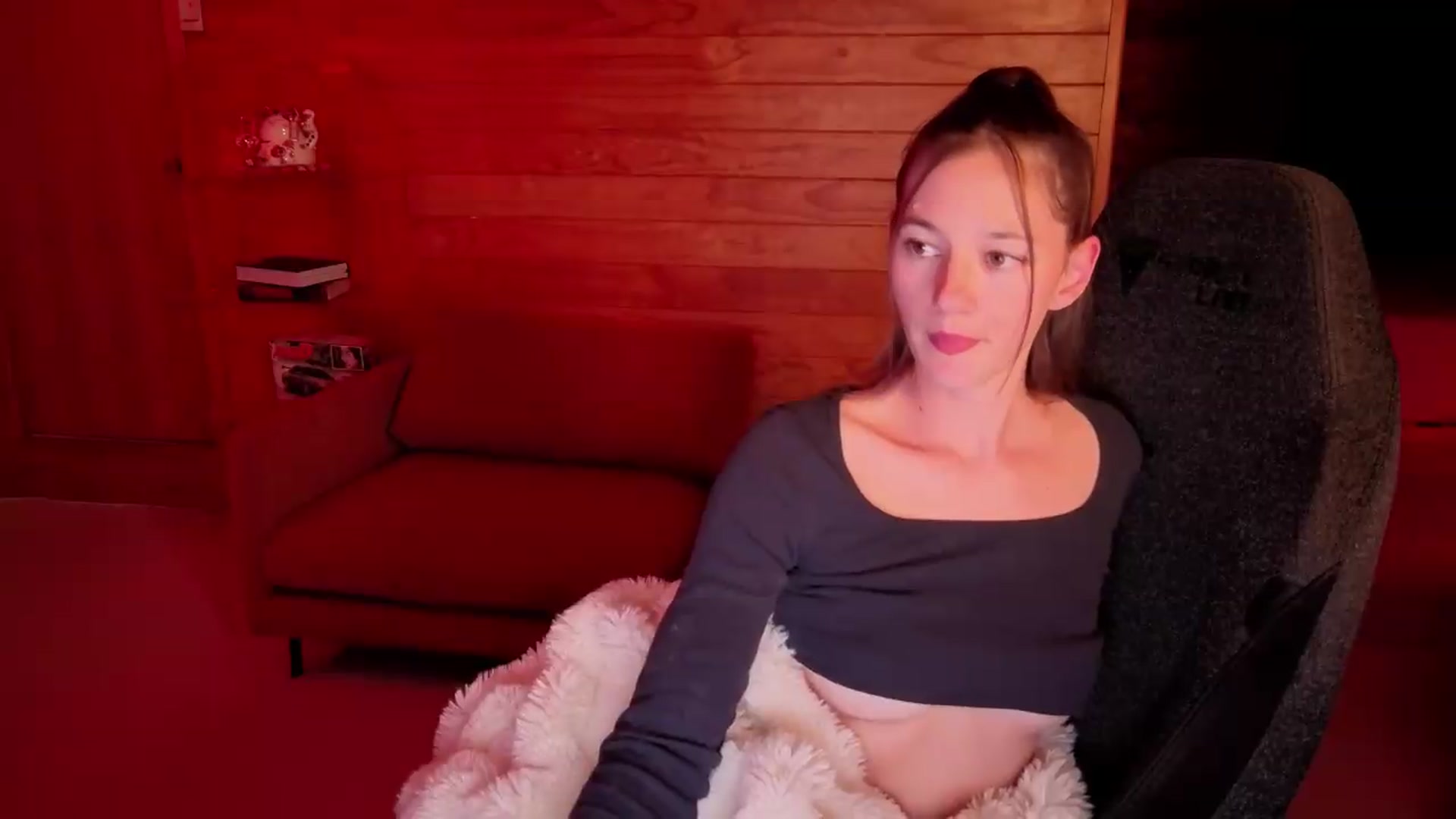 Gallery image thumbnail from Alice_NZ's myfreecams stream on, 05/09/2026, 08:43 image 20 of 20