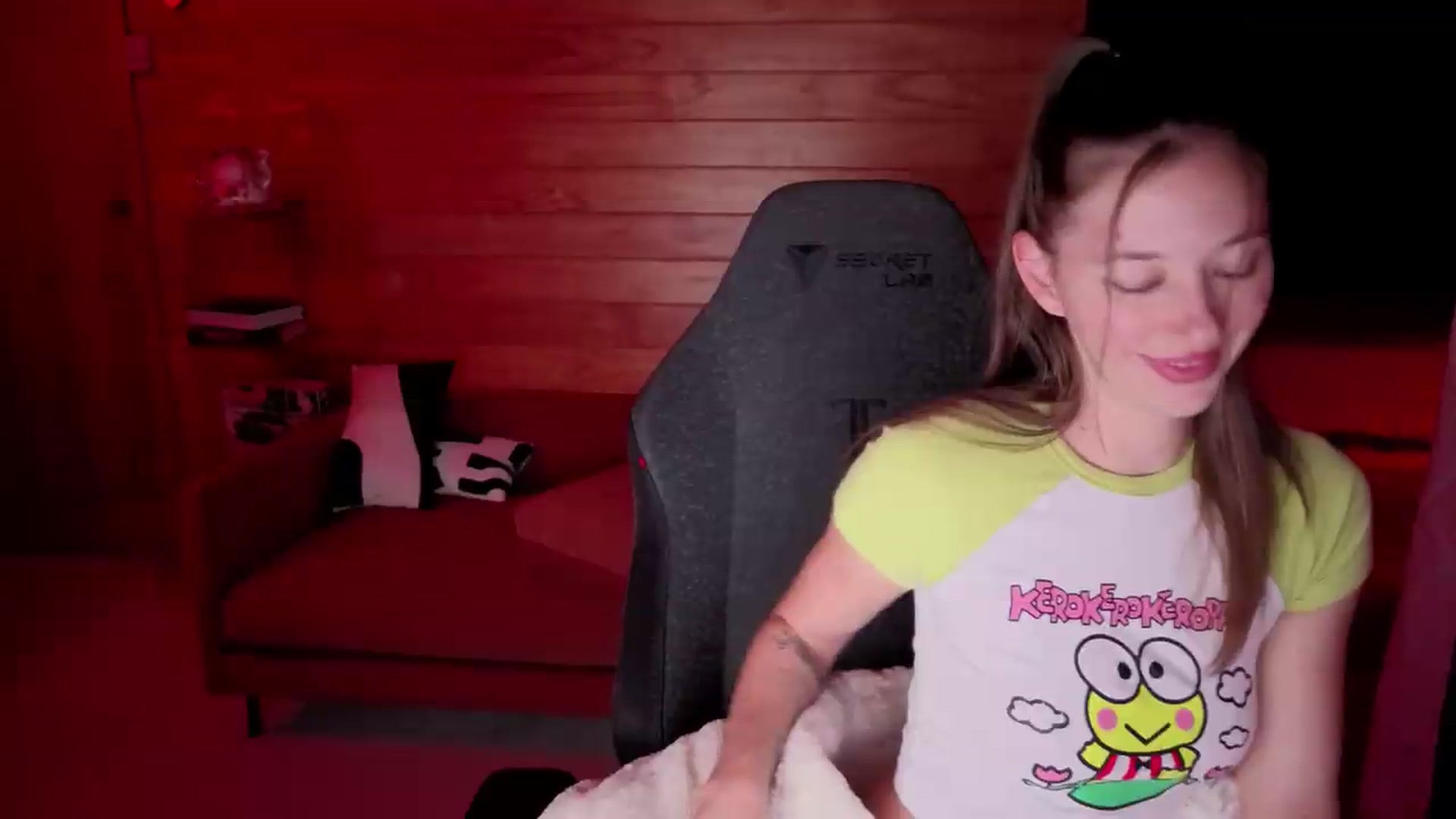Gallery image thumbnail from Alice_NZ's myfreecams stream on, 05/24/2026, 06:21 image 20 of 20