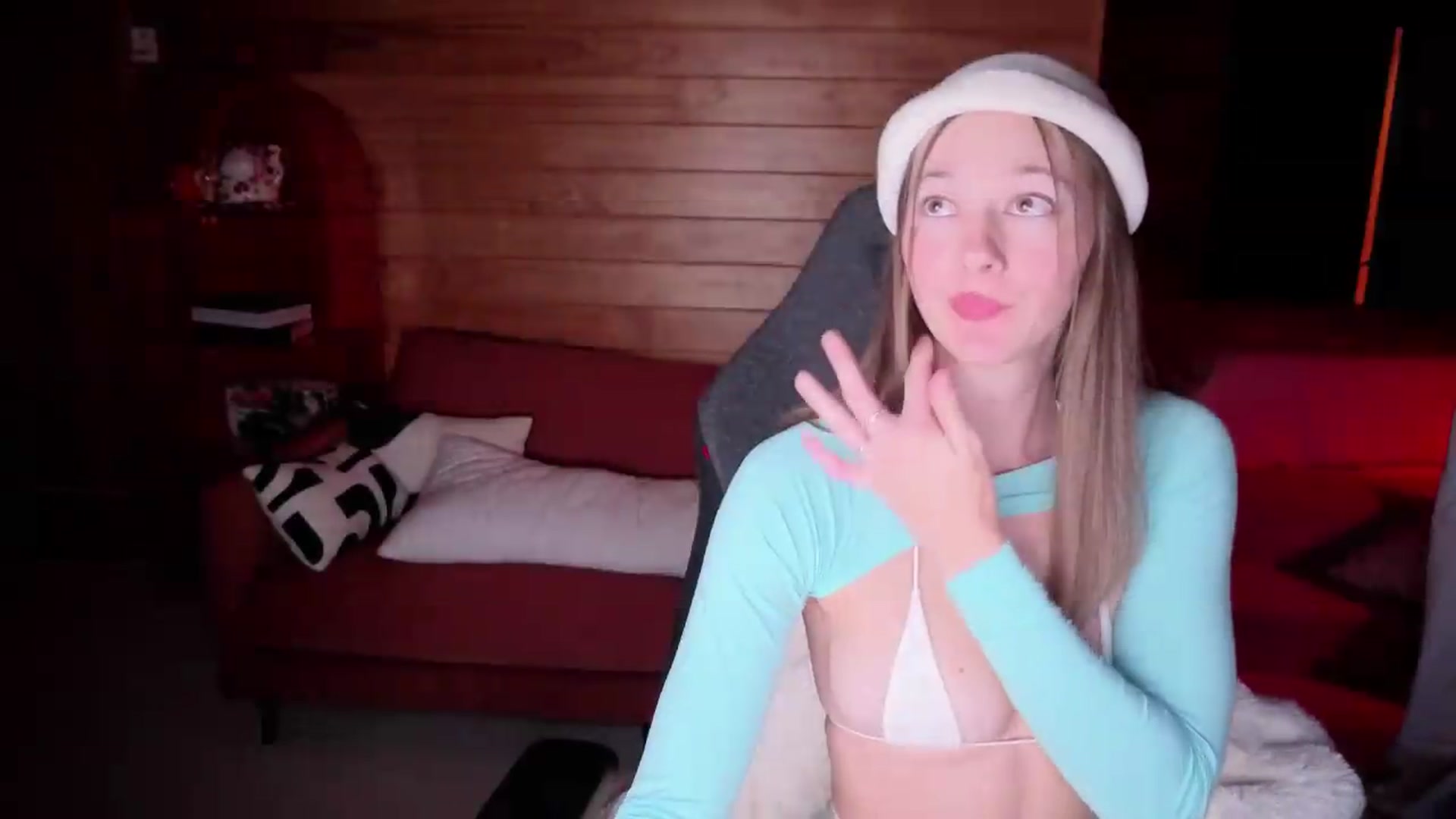 Gallery image thumbnail from Alice_NZ's myfreecams stream on, 06/21/2026, 09:04 image 11 of 20