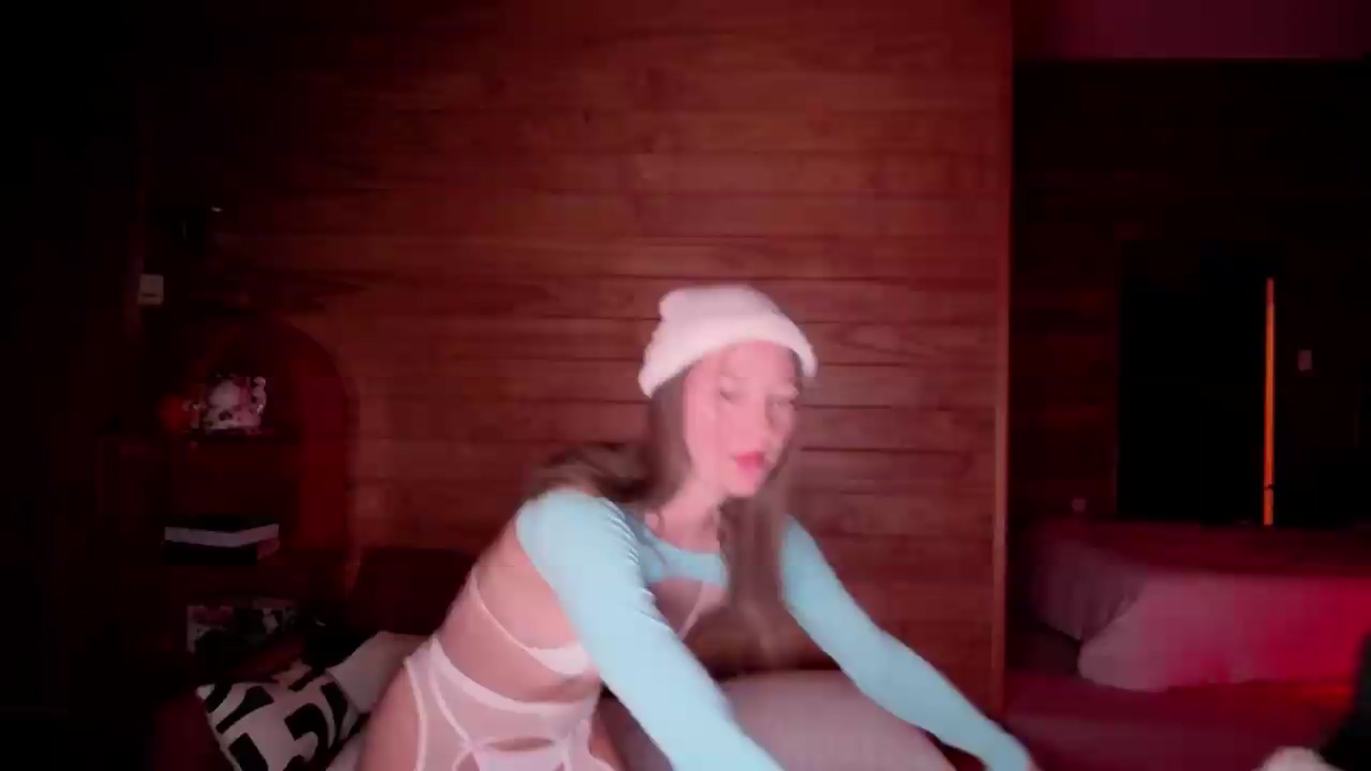 Gallery image thumbnail from Alice_NZ's myfreecams stream on, 06/21/2026, 09:04 image 3 of 20