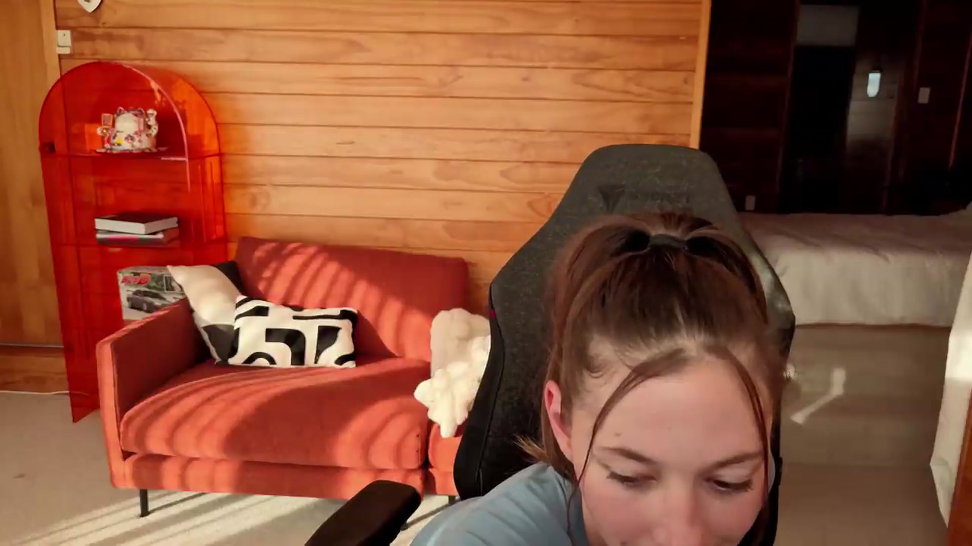 Gallery image thumbnail from Alice_NZ's myfreecams stream on, 06/28/2026, 04:31 image 4 of 20