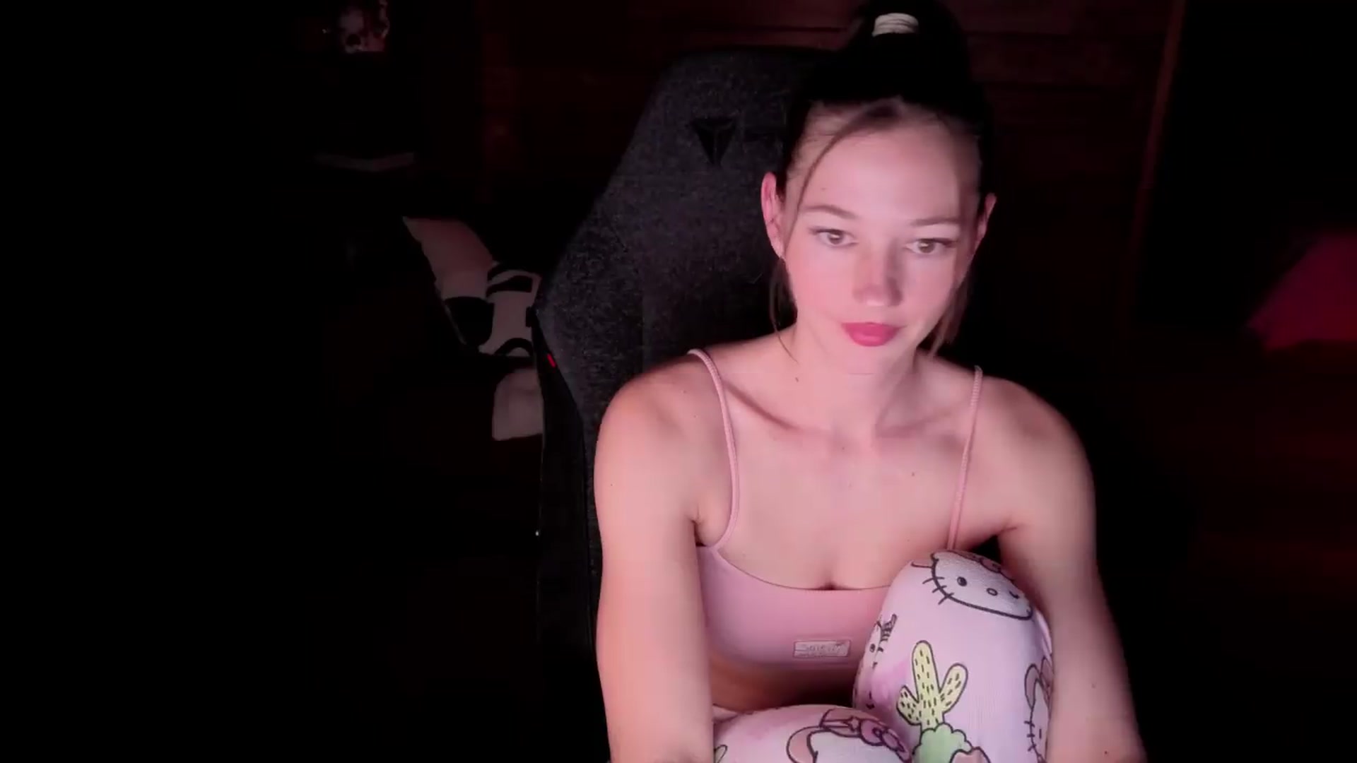 Gallery image thumbnail from Alice_NZ's myfreecams stream on, 06/28/2026, 08:18 image 6 of 20