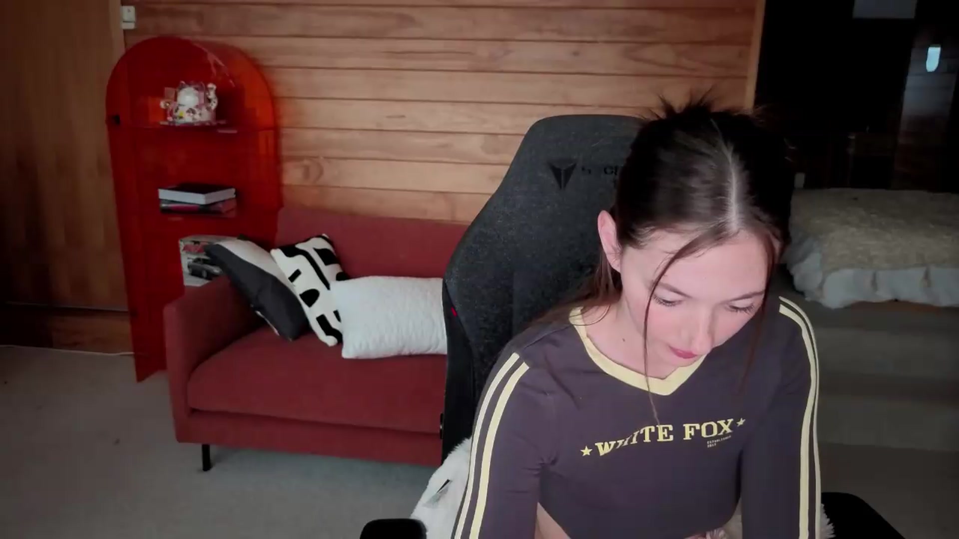 Gallery image thumbnail from Alice_NZ's myfreecams stream on, 07/06/2026, 05:42 image 9 of 20