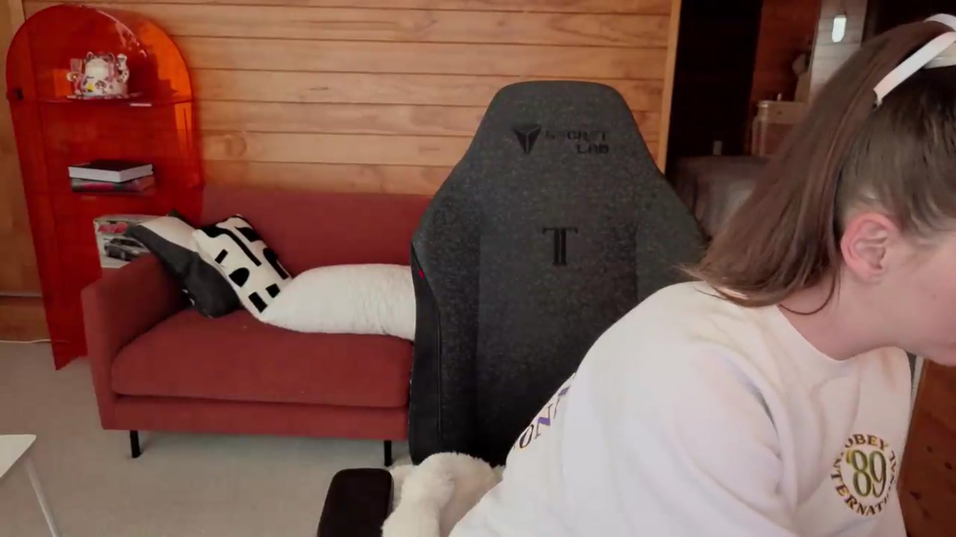 Gallery image thumbnail from Alice_NZ's myfreecams stream on, 07/07/2026, 04:00 image 20 of 20