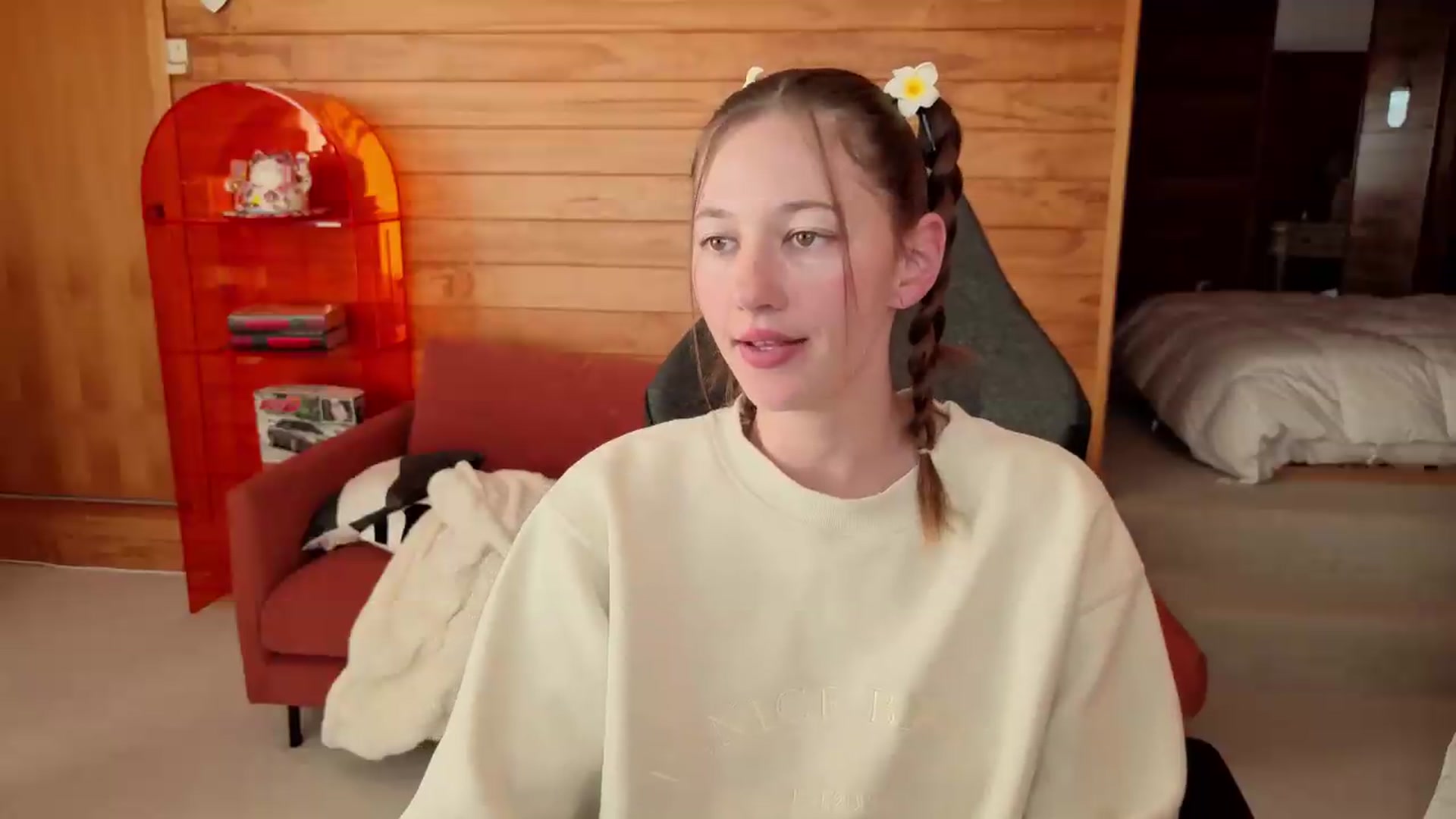 Gallery image thumbnail from Alice_NZ's myfreecams stream on, 07/29/2026, 01:50 image 15 of 20
