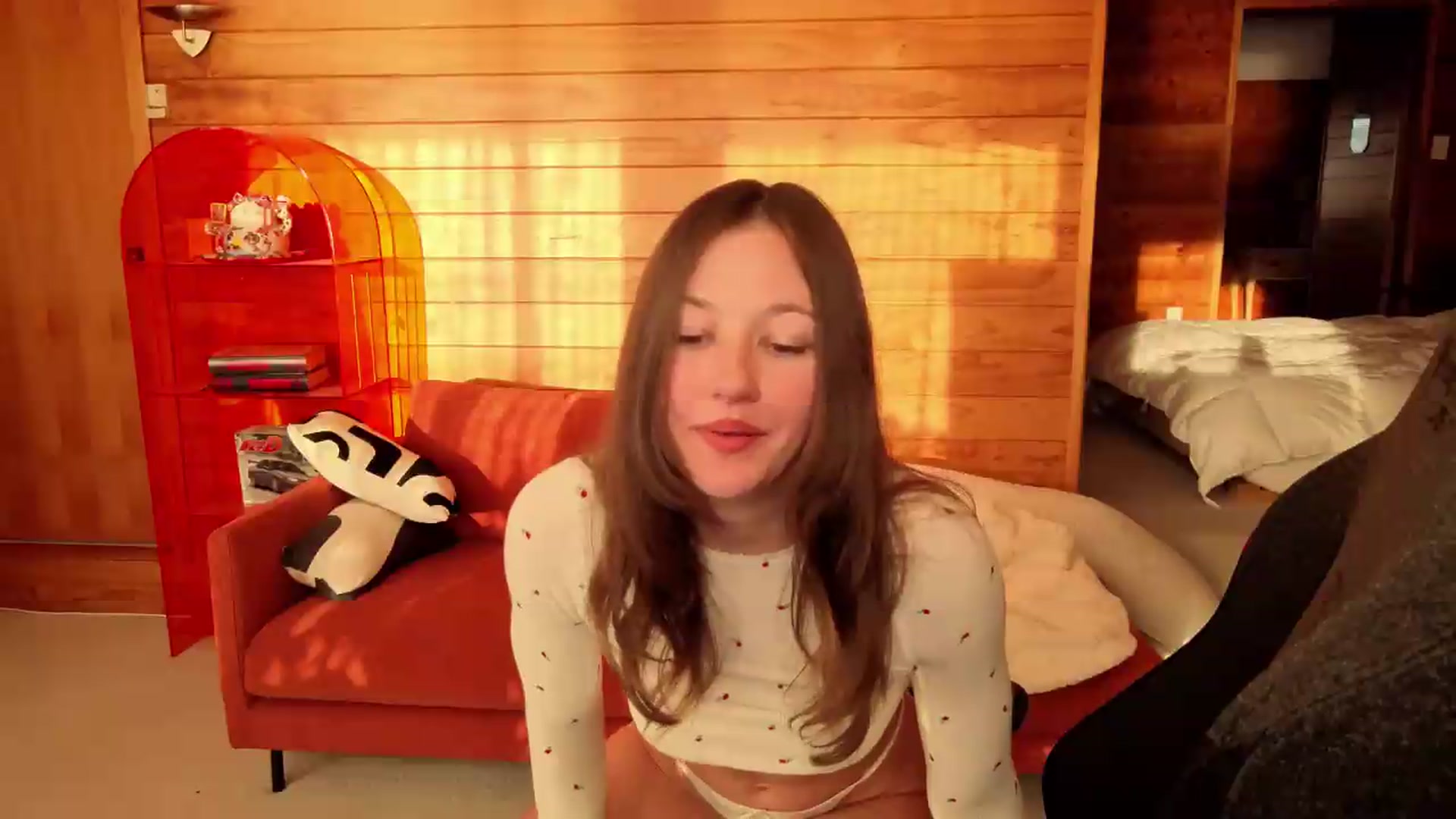 Gallery image thumbnail from Alice_NZ's myfreecams stream on, 08/06/2026, 05:01 image 14 of 20