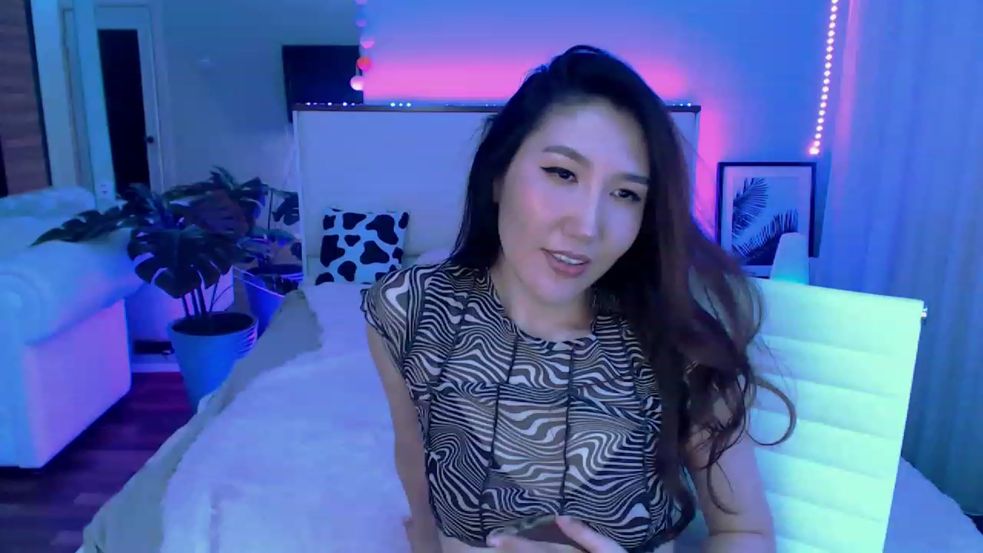 Gallery image thumbnail from Alice_Queen's myfreecams stream on, 12/27/2022, 02:34 image 2 of 20