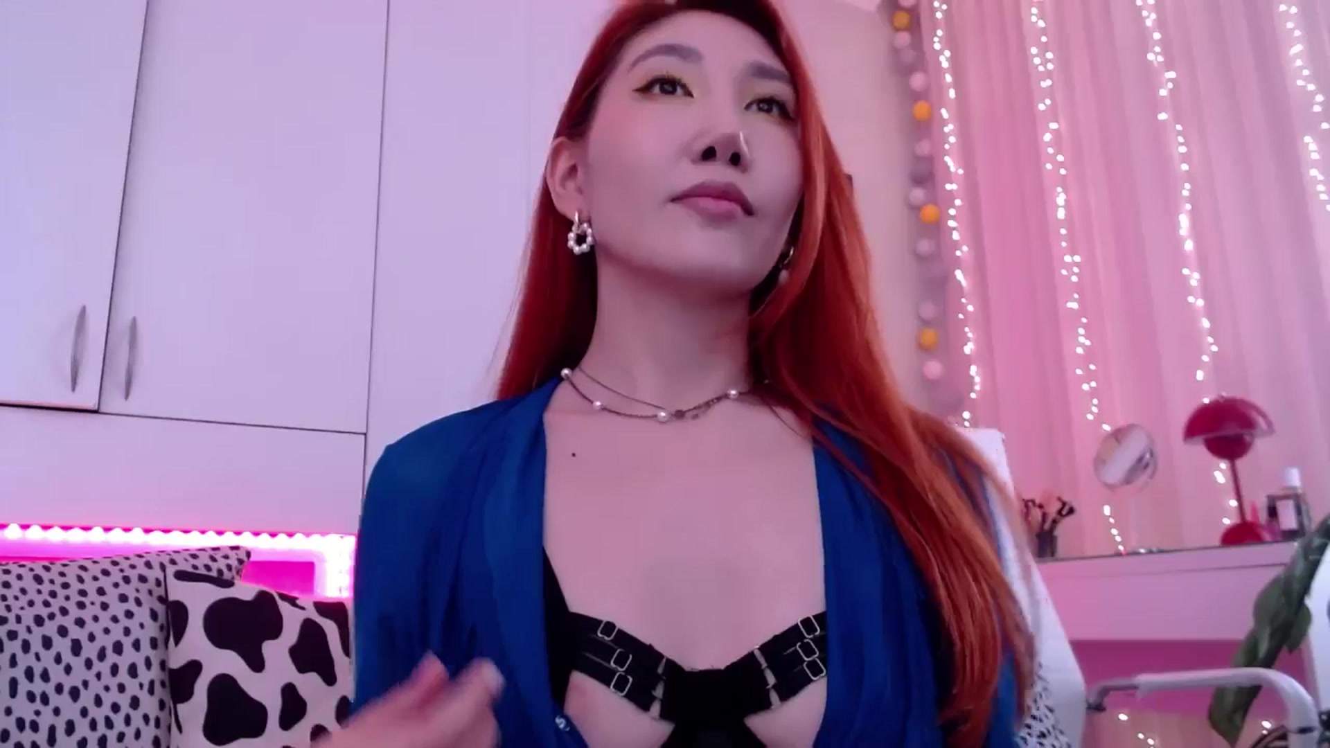 Gallery image thumbnail from Alice_Queen's myfreecams stream on, 04/27/2024, 09:37 image 14 of 20