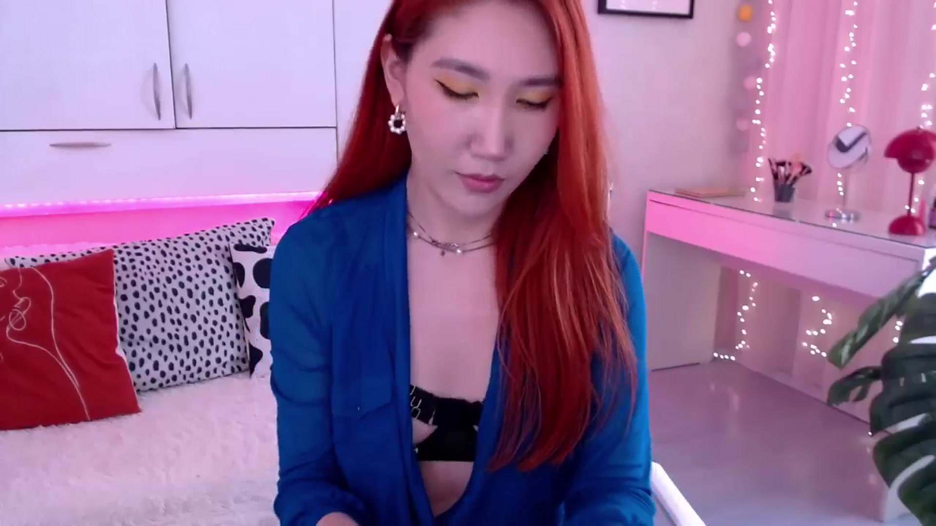 Gallery image thumbnail from Alice_Queen's myfreecams stream on, 04/27/2024, 10:25 image 20 of 20