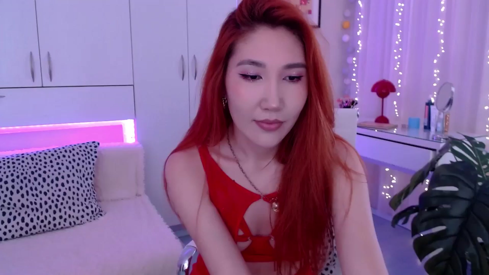 Gallery image thumbnail from Alice_Queen's myfreecams stream on, 04/28/2024, 10:55 image 10 of 20