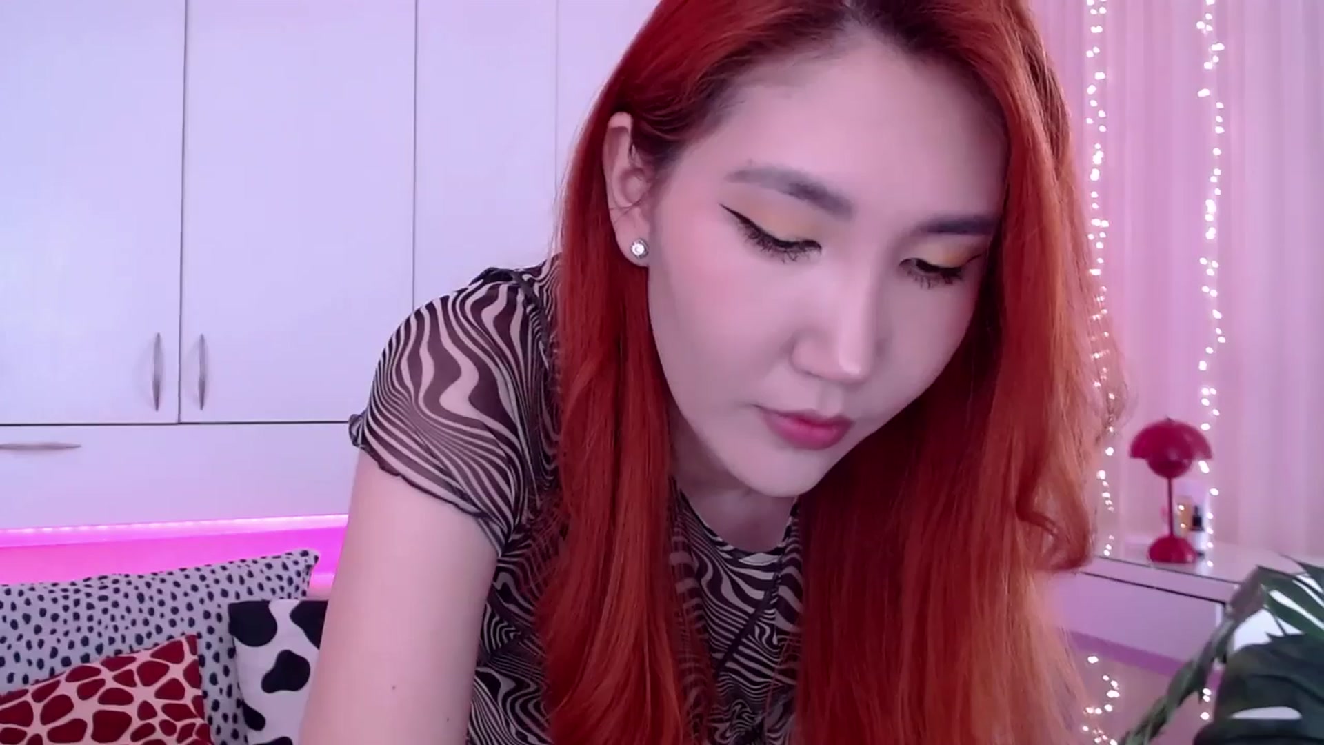 Gallery image thumbnail from Alice_Queen's myfreecams stream on, 04/29/2024, 09:48 image 8 of 20
