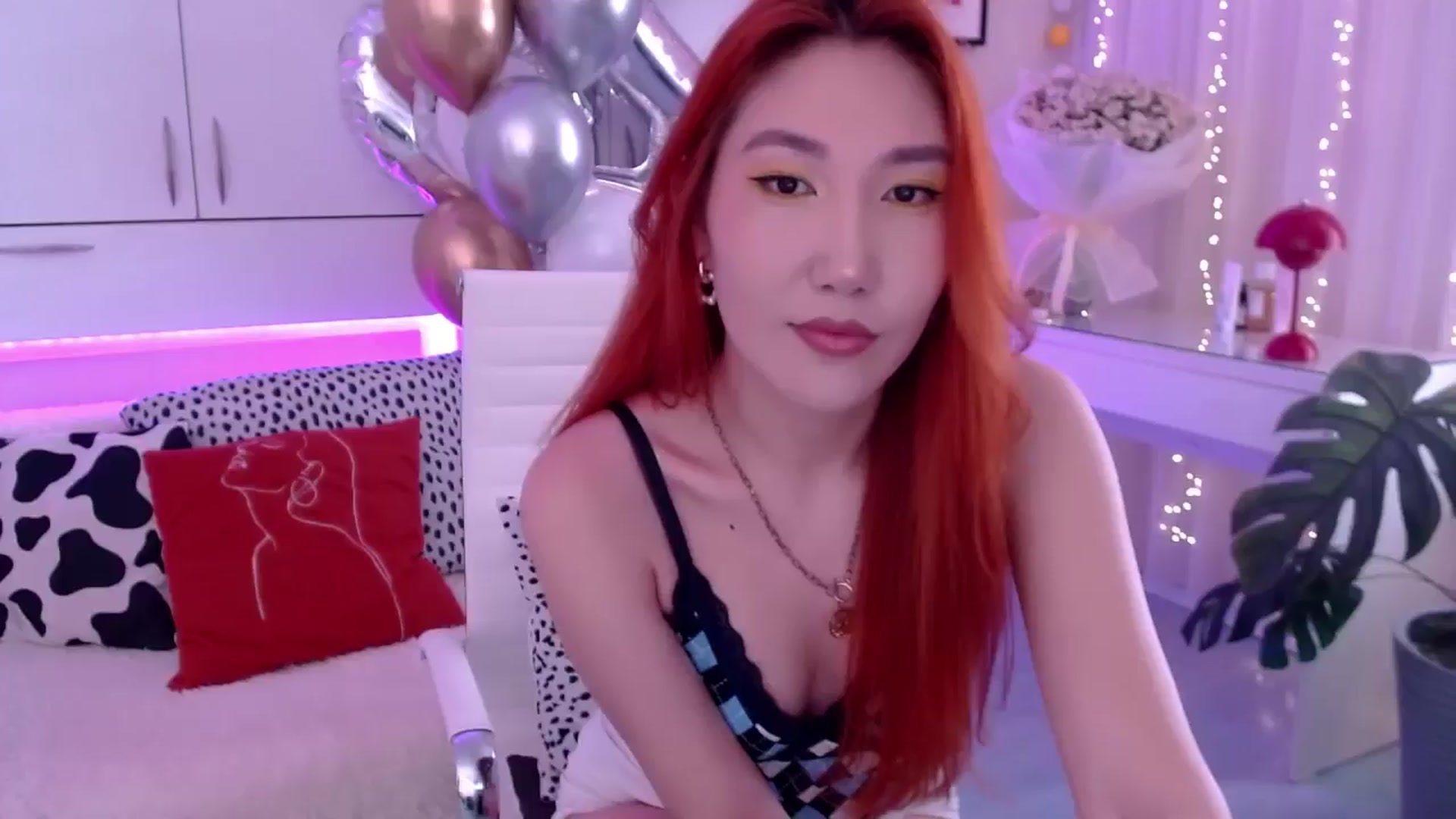 Gallery image thumbnail from Alice_Queen's myfreecams stream on, 05/03/2024, 09:23 image 1 of 20