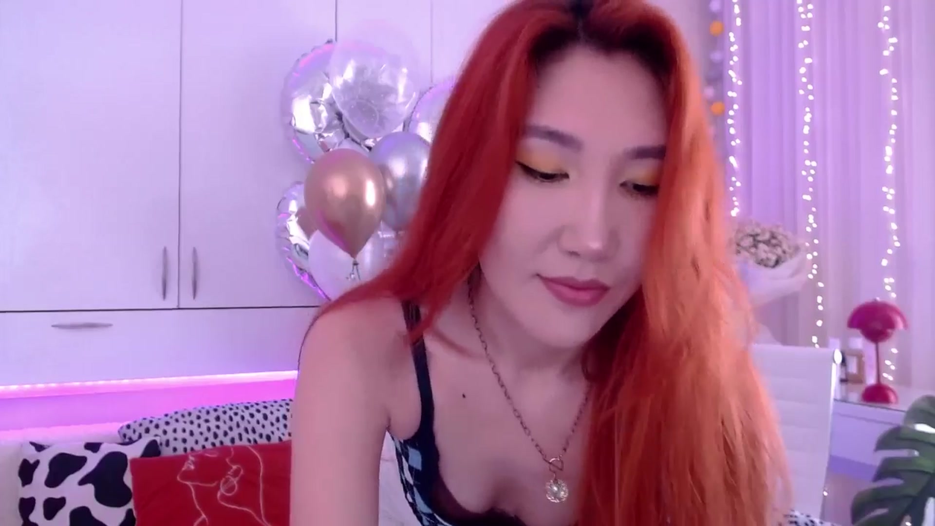 Gallery image thumbnail from Alice_Queen's myfreecams stream on, 05/03/2024, 09:23 image 15 of 20