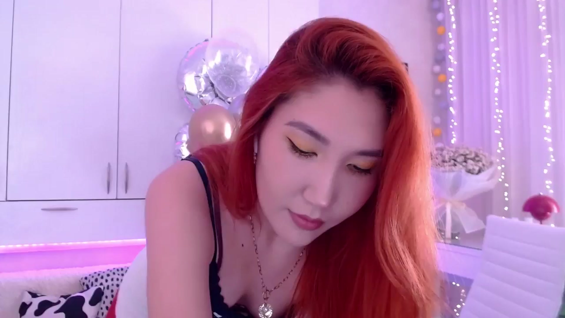 Gallery image thumbnail from Alice_Queen's myfreecams stream on, 05/03/2024, 10:27 image 1 of 20