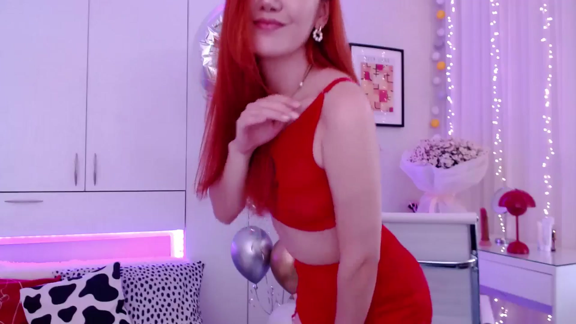 Gallery image thumbnail from Alice_Queen's myfreecams stream on, 05/05/2024, 09:08 image 5 of 20