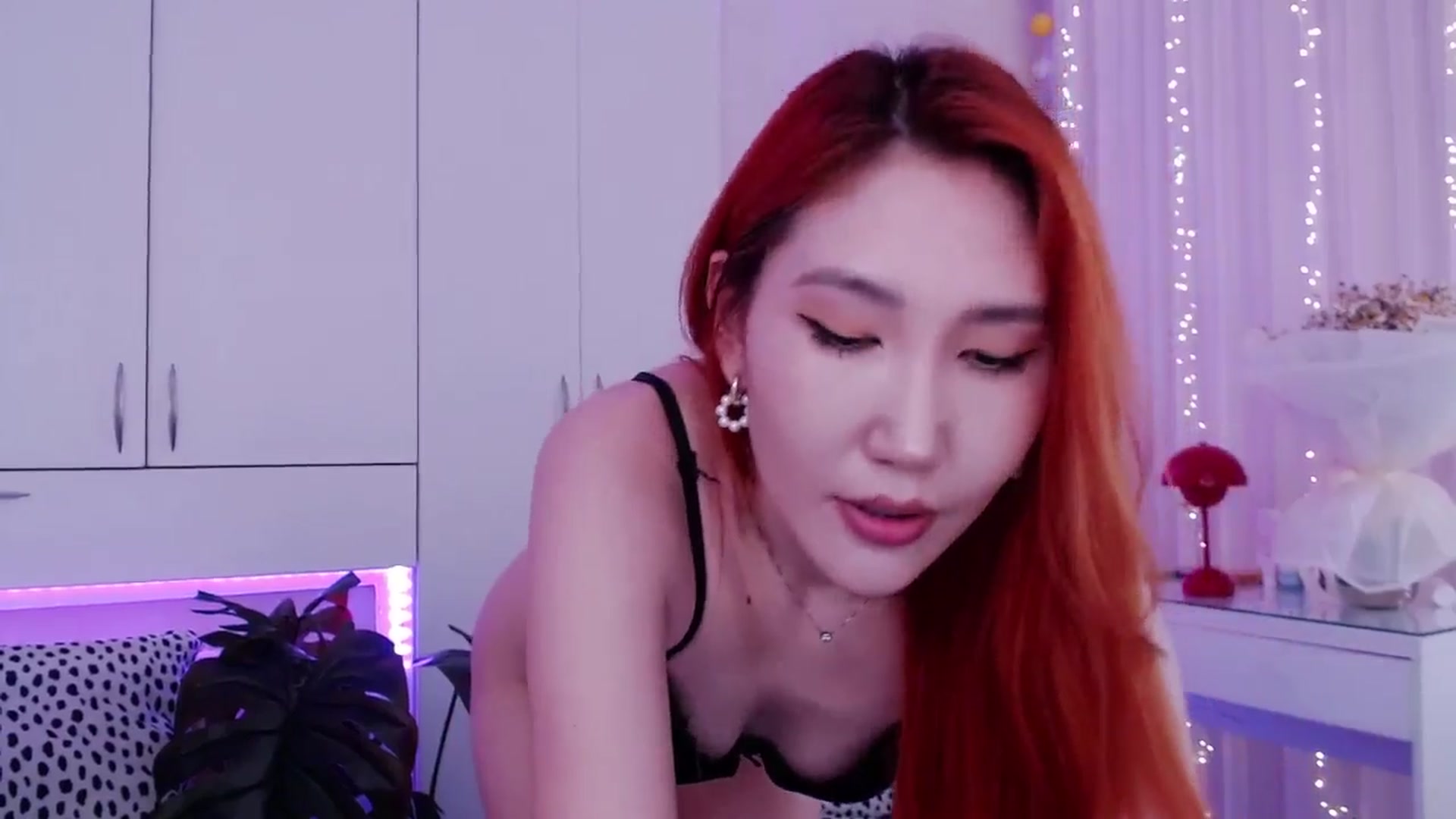Gallery image thumbnail from Alice_Queen's myfreecams stream on, 05/10/2024, 10:34 image 5 of 20