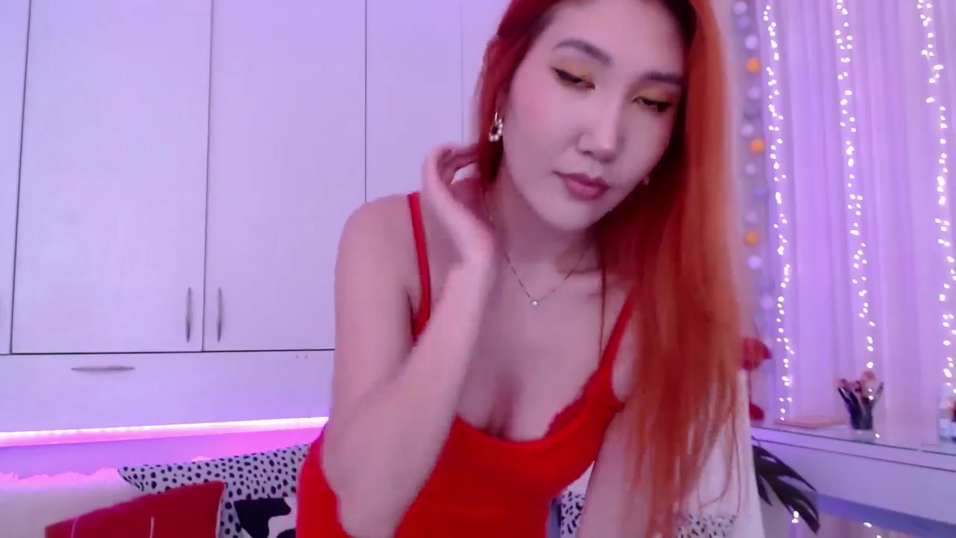 Gallery image thumbnail from Alice_Queen's myfreecams stream on, 05/11/2024, 10:42 image 10 of 20
