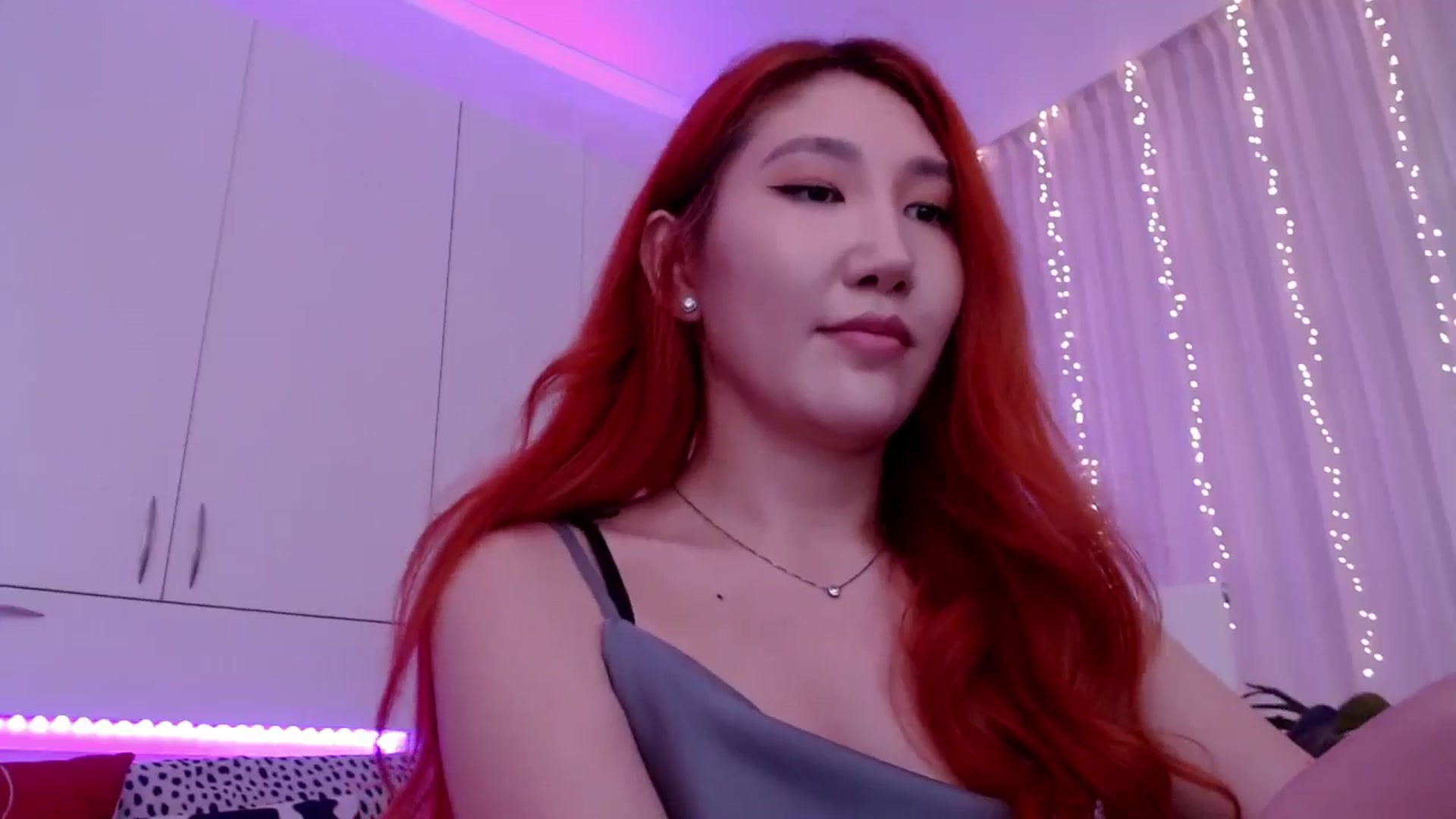 Gallery image thumbnail from Alice_Queen's myfreecams stream on, 05/12/2024, 09:39 image 8 of 20