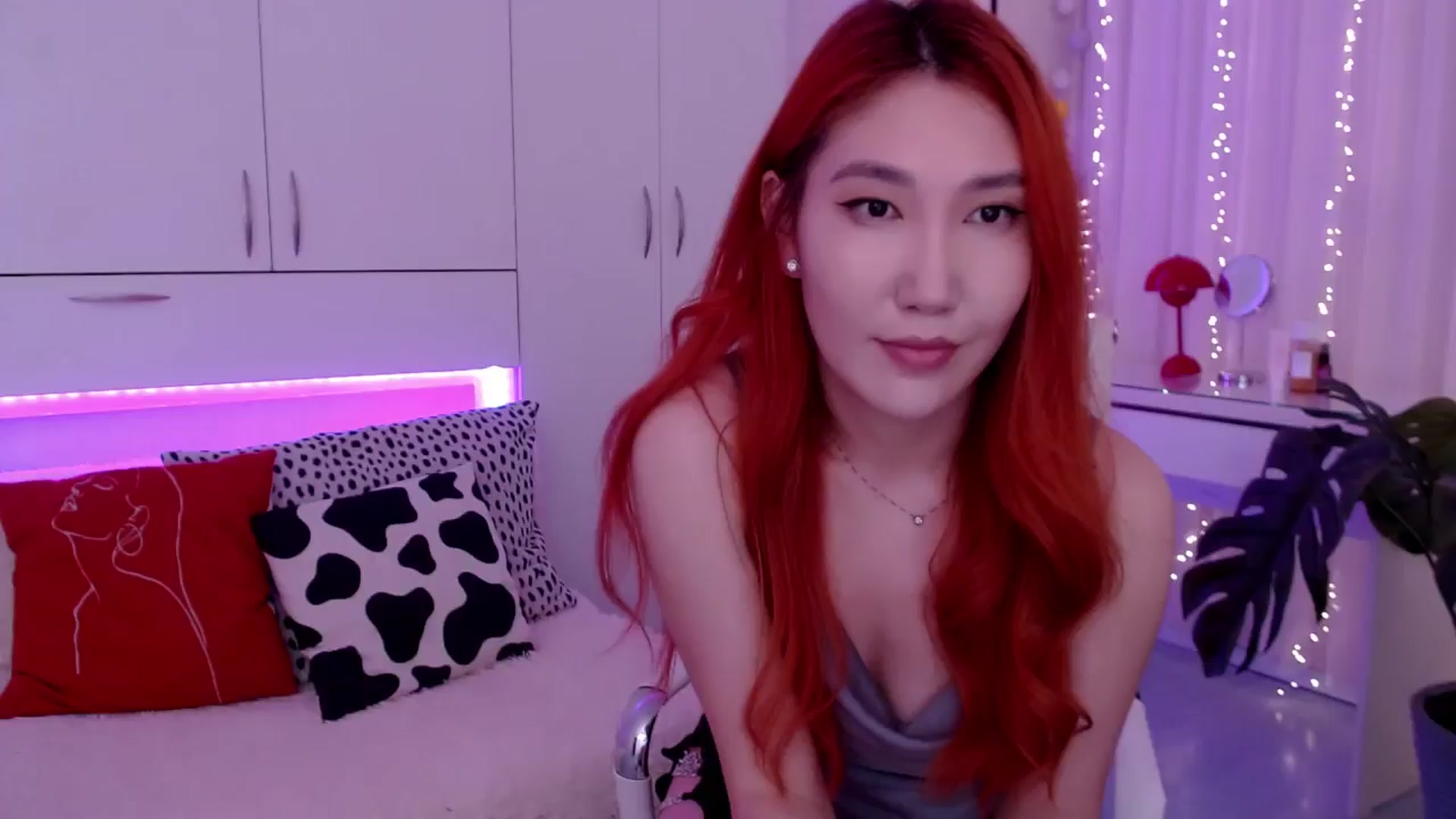 Gallery image thumbnail from Alice_Queen's myfreecams stream on, 05/12/2024, 09:39 image 1 of 20