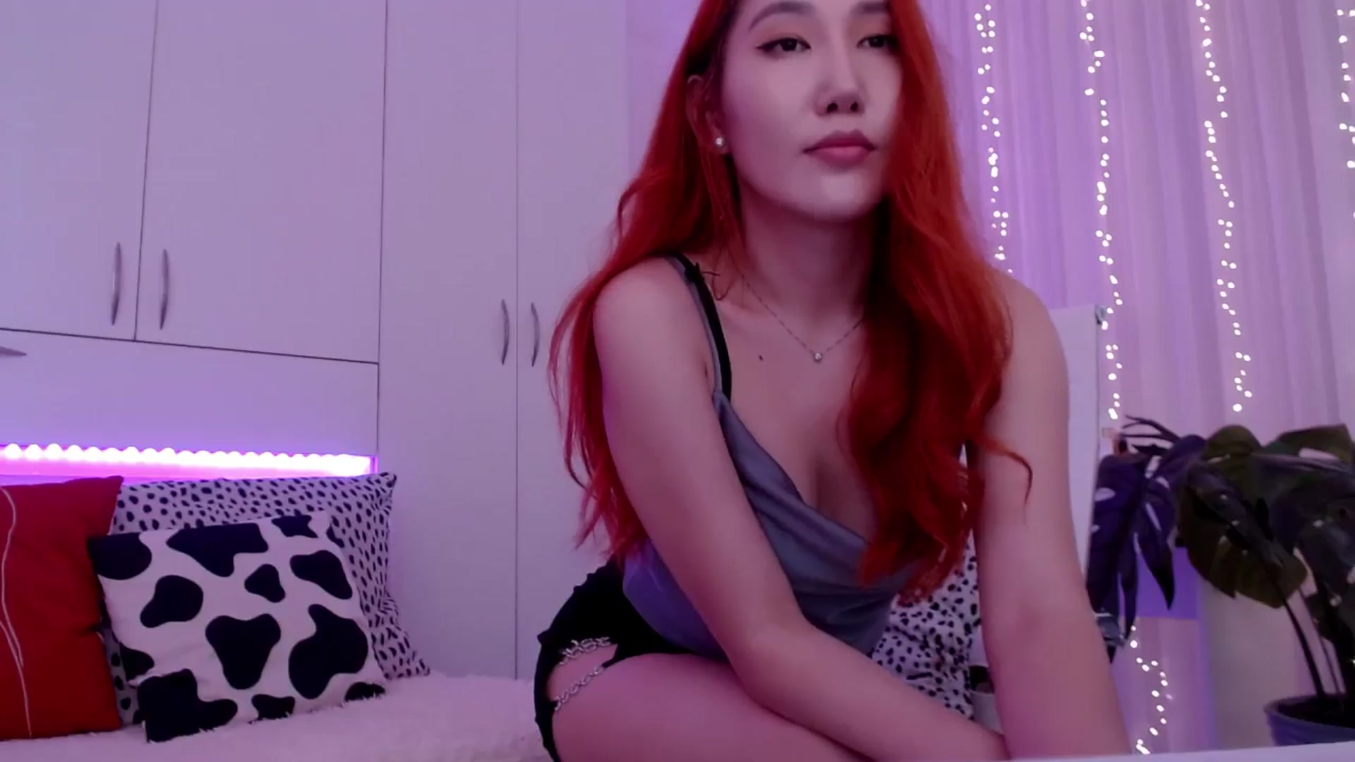 Gallery image thumbnail from Alice_Queen's myfreecams stream on, 05/12/2024, 09:39 image 6 of 20