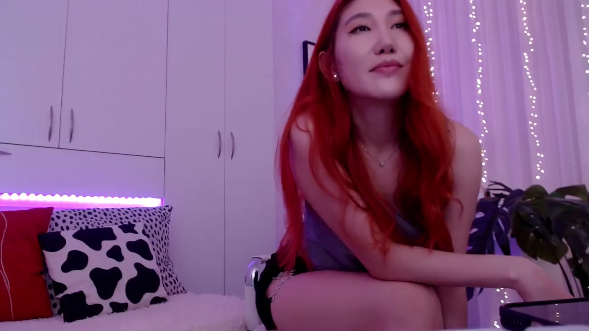 Gallery image thumbnail from Alice_Queen's myfreecams stream on, 05/12/2024, 09:39 image 4 of 20